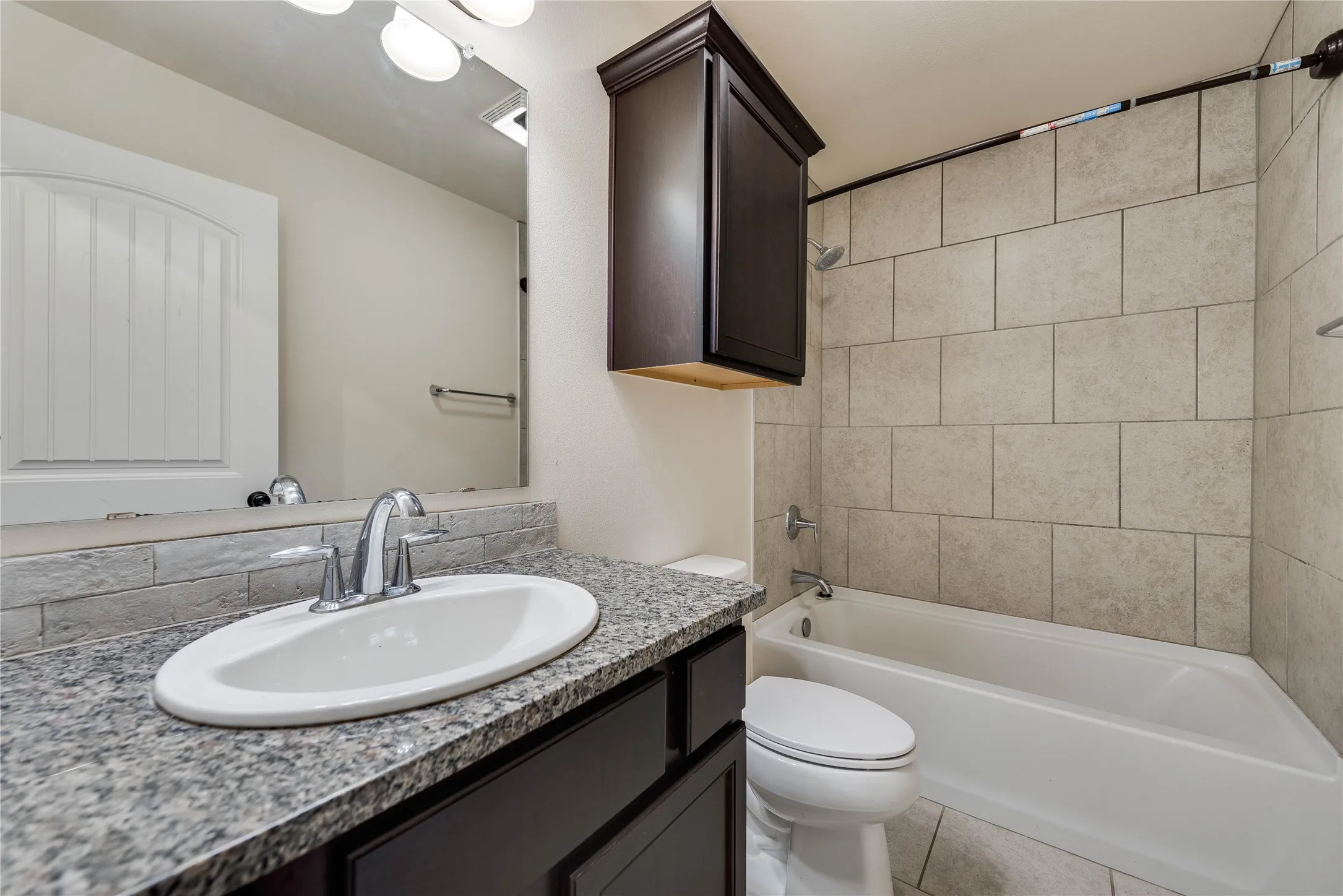 Single Family Residence For Sale in Midland County , 6819 Brush Drive, Midland, Texas 79705, 3 Bedroom, 2 Bathroom, 2 Garage spaces, 2,132 Sqft, built in 2019, mls#21284941, Real Estate Agent in Midland, Homes For Sale in Midland county, Homes For Sale in Midland, Realtor in Midland Texas, Real Estate Brokerage Independent Realty Texas, Luminita Cordes Realtor