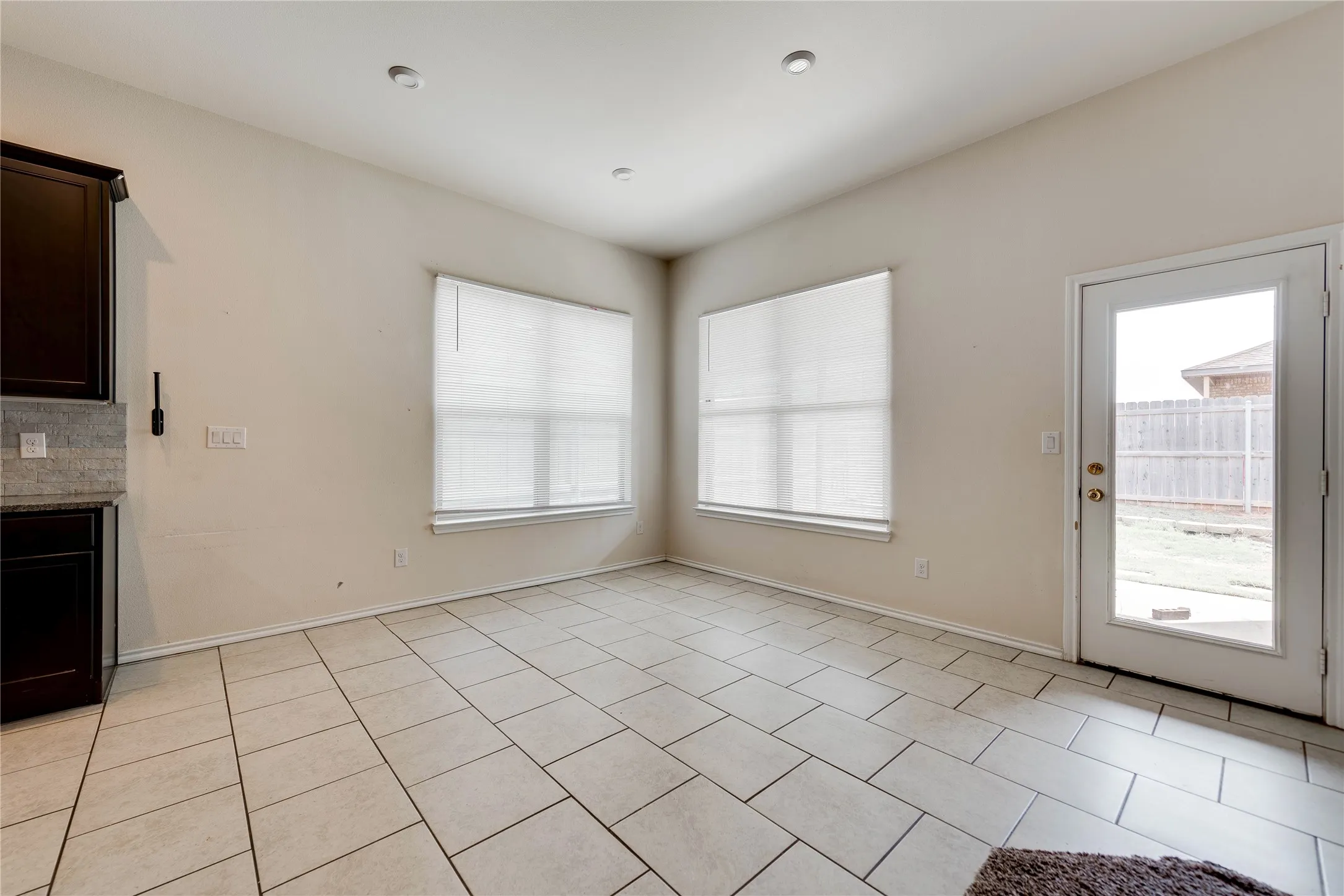 Single Family Residence For Sale in Midland County , 6819 Brush Drive, Midland, Texas 79705, 3 Bedroom, 2 Bathroom, 2 Garage spaces, 2,132 Sqft, built in 2019, mls#21284941, Real Estate Agent in Midland, Homes For Sale in Midland county, Homes For Sale in Midland, Realtor in Midland Texas, Real Estate Brokerage Independent Realty Texas, Luminita Cordes Realtor