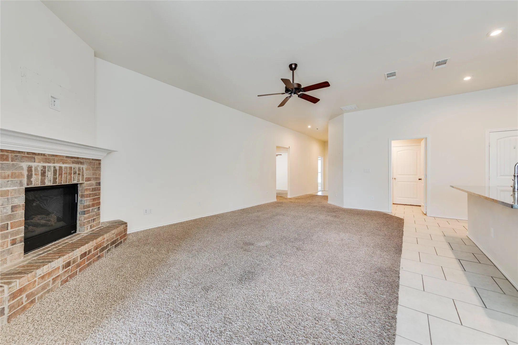 Single Family Residence For Sale in Midland County , 6819 Brush Drive, Midland, Texas 79705, 3 Bedroom, 2 Bathroom, 2 Garage spaces, 2,132 Sqft, built in 2019, mls#21284941, Real Estate Agent in Midland, Homes For Sale in Midland county, Homes For Sale in Midland, Realtor in Midland Texas, Real Estate Brokerage Independent Realty Texas, Luminita Cordes Realtor
