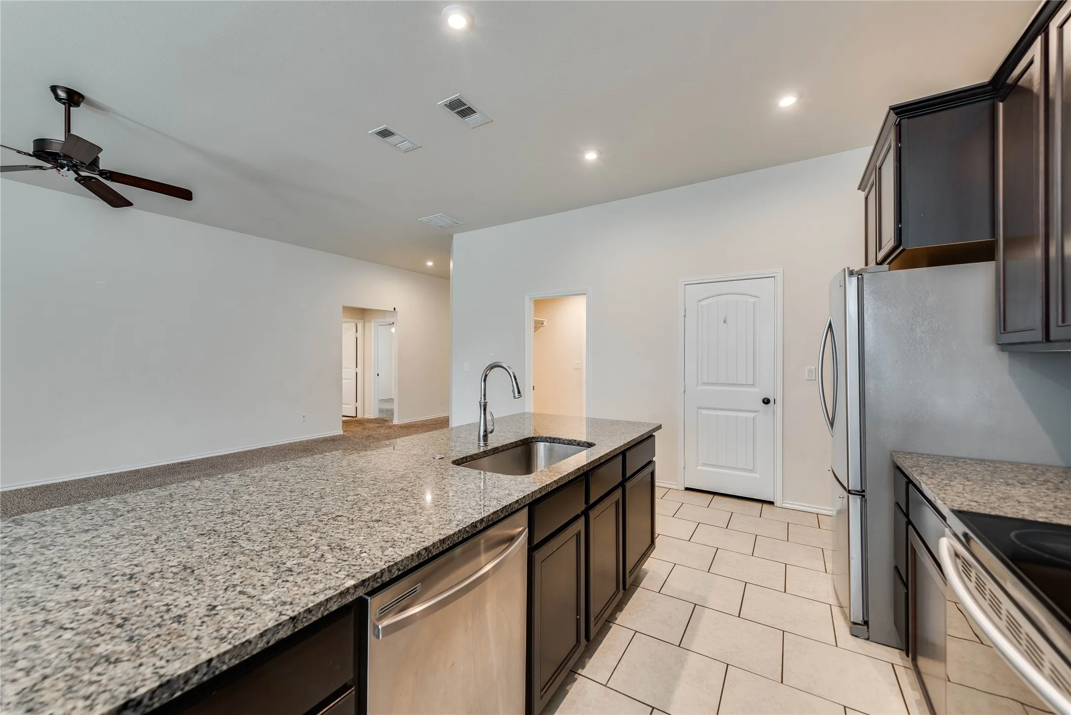 Single Family Residence For Sale in Midland County , 6819 Brush Drive, Midland, Texas 79705, 3 Bedroom, 2 Bathroom, 2 Garage spaces, 2,132 Sqft, built in 2019, mls#21284941, Real Estate Agent in Midland, Homes For Sale in Midland county, Homes For Sale in Midland, Realtor in Midland Texas, Real Estate Brokerage Independent Realty Texas, Luminita Cordes Realtor