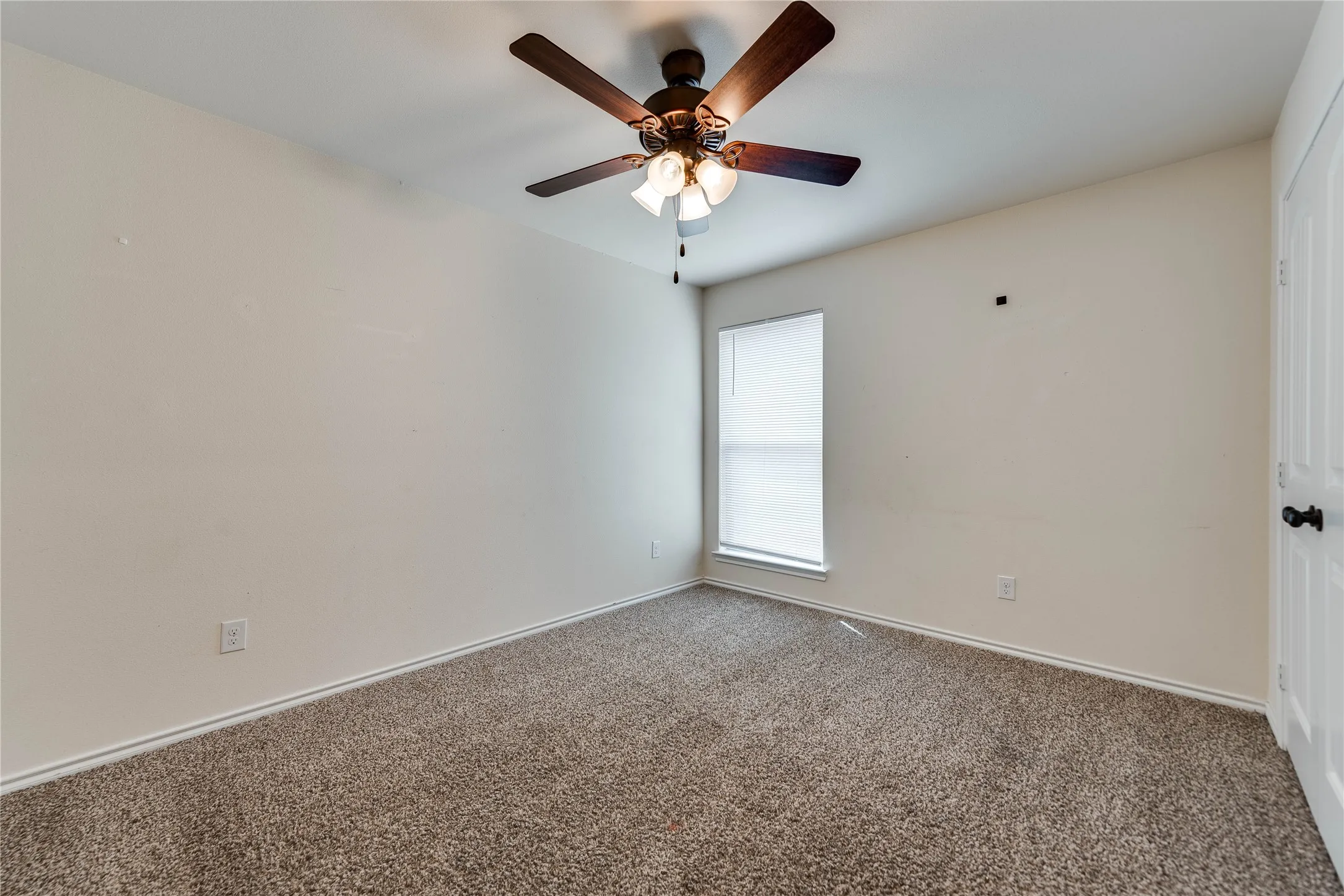 Single Family Residence For Sale in Midland County , 6819 Brush Drive, Midland, Texas 79705, 3 Bedroom, 2 Bathroom, 2 Garage spaces, 2,132 Sqft, built in 2019, mls#21284941, Real Estate Agent in Midland, Homes For Sale in Midland county, Homes For Sale in Midland, Realtor in Midland Texas, Real Estate Brokerage Independent Realty Texas, Luminita Cordes Realtor