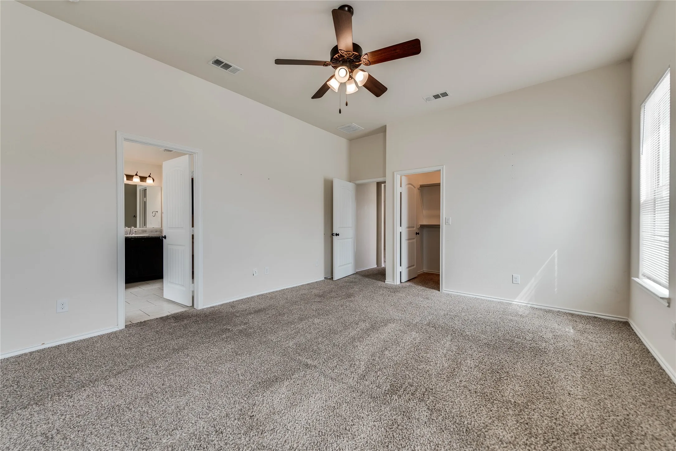 Single Family Residence For Sale in Midland County , 6819 Brush Drive, Midland, Texas 79705, 3 Bedroom, 2 Bathroom, 2 Garage spaces, 2,132 Sqft, built in 2019, mls#21284941, Real Estate Agent in Midland, Homes For Sale in Midland county, Homes For Sale in Midland, Realtor in Midland Texas, Real Estate Brokerage Independent Realty Texas, Luminita Cordes Realtor