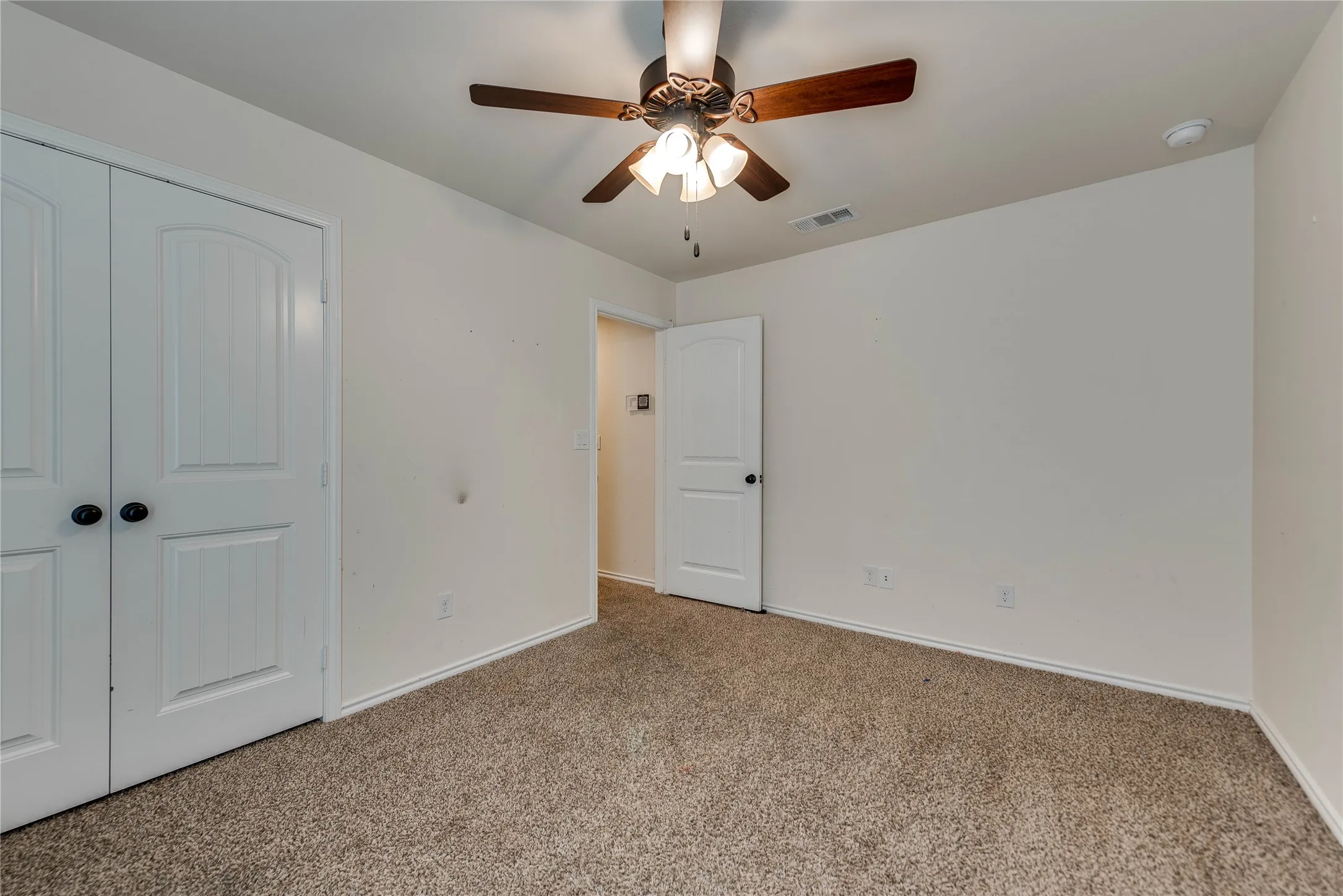 Single Family Residence For Sale in Midland County , 6819 Brush Drive, Midland, Texas 79705, 3 Bedroom, 2 Bathroom, 2 Garage spaces, 2,132 Sqft, built in 2019, mls#21284941, Real Estate Agent in Midland, Homes For Sale in Midland county, Homes For Sale in Midland, Realtor in Midland Texas, Real Estate Brokerage Independent Realty Texas, Luminita Cordes Realtor
