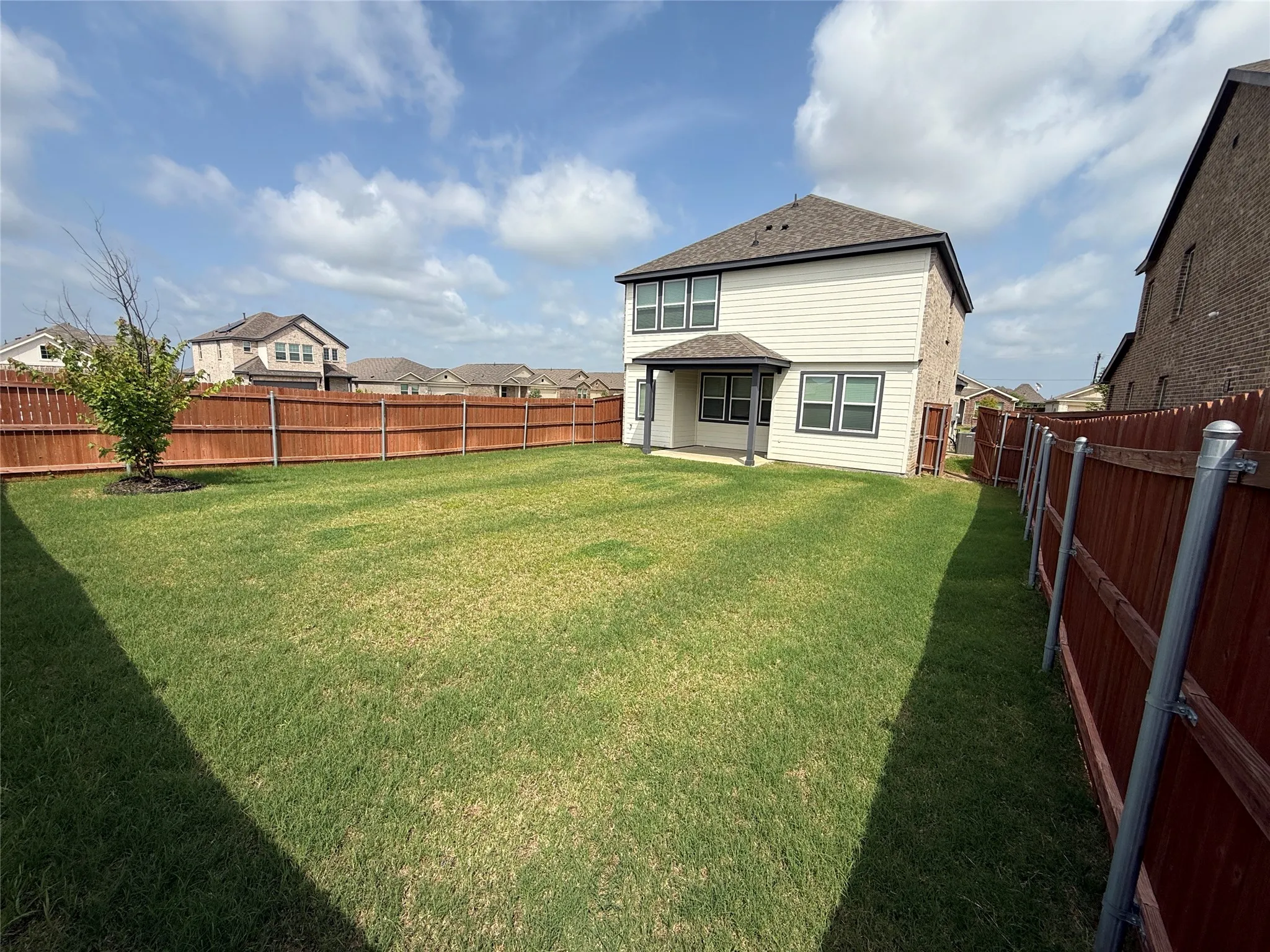 Single Family Residence For Rent in Kaufman County , 1106 Arborwood Drive, Forney, Texas 75126, 4 Bedroom, 4 Bathroom, 2 Garage spaces, 2,017 Sqft, built in 2023, mls#21316484, Real Estate Agent in Forney, Homes For Rent in Kaufman county, Homes For Rent in Forney, Realtor in Forney Texas, Real Estate Brokerage Independent Realty Texas, Luminita Cordes Realtor