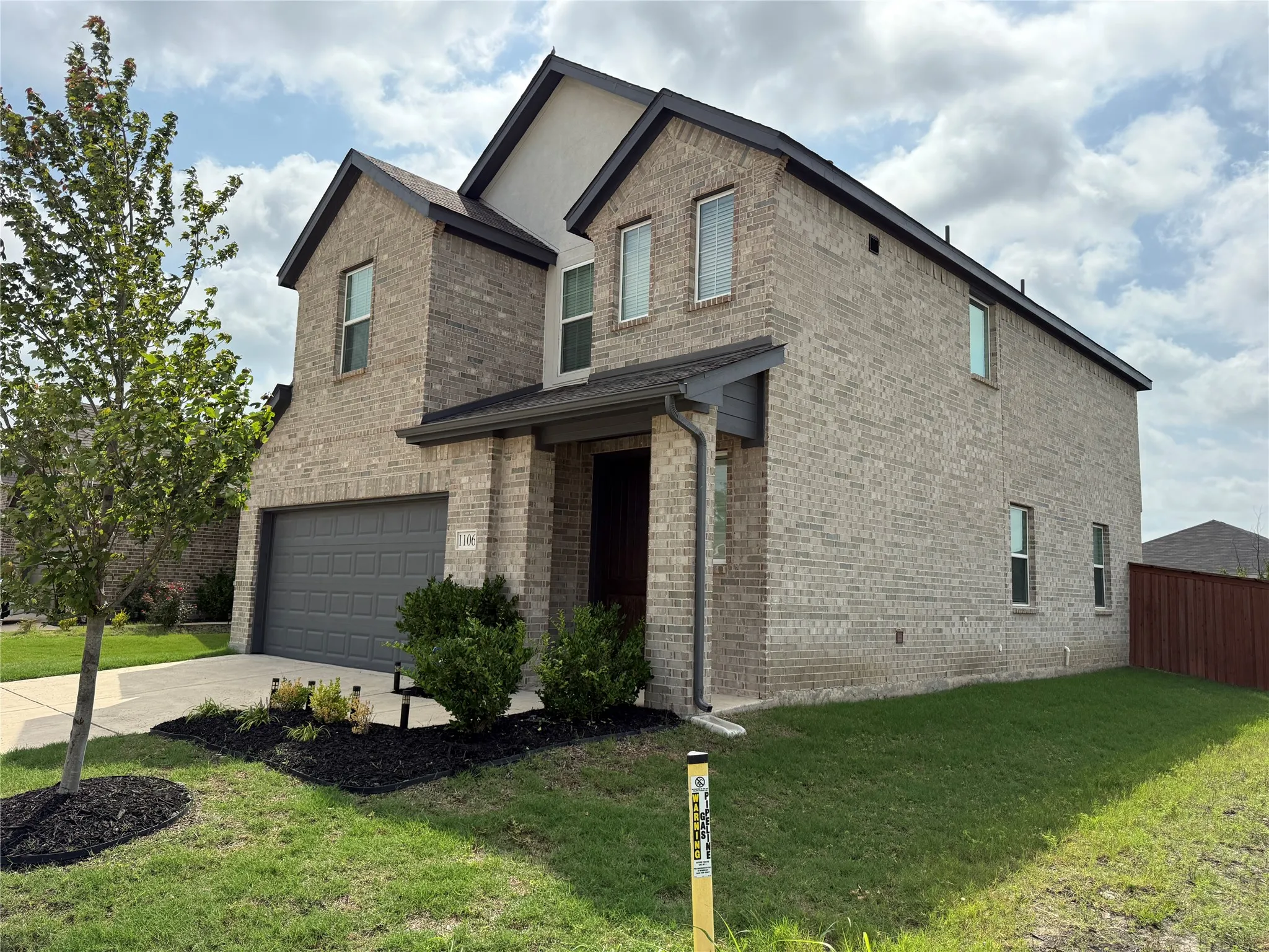 Single Family Residence For Rent in Kaufman County , 1106 Arborwood Drive, Forney, Texas 75126, 4 Bedroom, 4 Bathroom, 2 Garage spaces, 2,017 Sqft, built in 2023, mls#21316484, Real Estate Agent in Forney, Homes For Rent in Kaufman county, Homes For Rent in Forney, Realtor in Forney Texas, Real Estate Brokerage Independent Realty Texas, Luminita Cordes Realtor