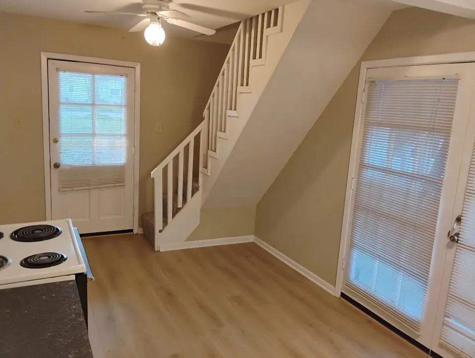 Apartment For Rent in Wood County , 504 N Newsom Street, Mineola, Texas 75773, 1 Bedroom, 1 Bathroom, 1 Garage spaces, 660 Sqft, built in 1985, mls#21317194, Real Estate Agent in Mineola, Homes For Rent in Wood county, Homes For Rent in Mineola, Realtor in Mineola Texas, Real Estate Brokerage Independent Realty Texas, Luminita Cordes Realtor