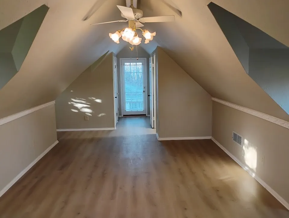 Apartment For Rent in Wood County , 504 N Newsom Street, Mineola, Texas 75773, 1 Bedroom, 1 Bathroom, 1 Garage spaces, 660 Sqft, built in 1985, mls#21317194, Real Estate Agent in Mineola, Homes For Rent in Wood county, Homes For Rent in Mineola, Realtor in Mineola Texas, Real Estate Brokerage Independent Realty Texas, Luminita Cordes Realtor