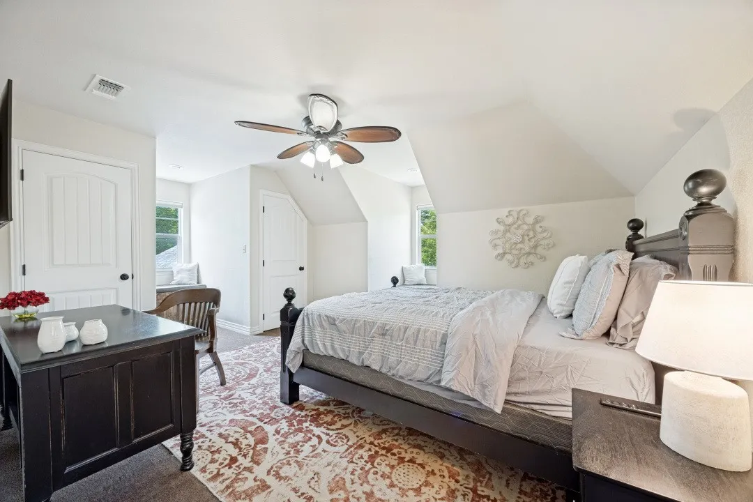 Single Family Residence For Sale in Grayson County , 124 Neva Lane, Denison, Texas 75020, 3 Bedroom, 3 Bathroom, 2 Garage spaces, 2,576 Sqft, built in 2013, mls#21316505, Real Estate Agent in Denison, Homes For Sale in Grayson county, Homes For Sale in Denison, Realtor in Denison Texas, Real Estate Brokerage Independent Realty Texas, Luminita Cordes Realtor