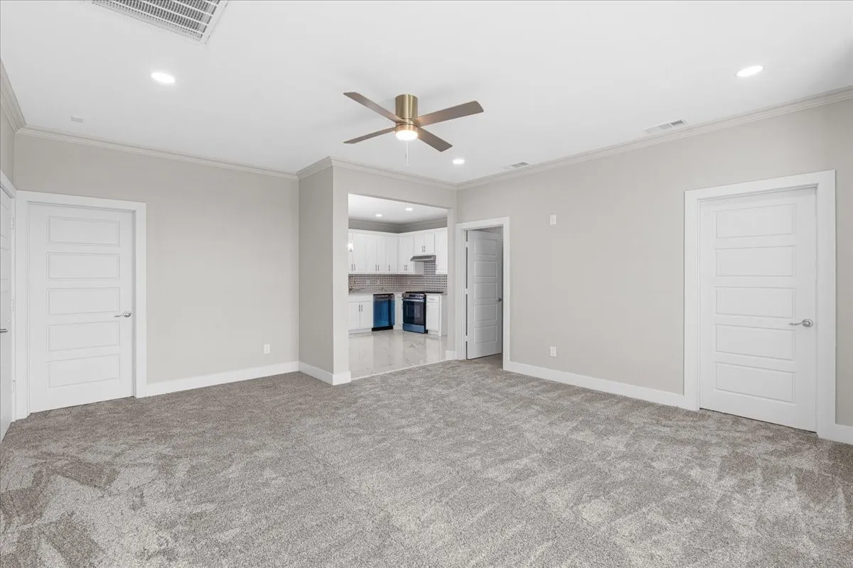 Single Family Residence For Sale in Navarro County , 1060 Grison Circle, Corsicana, Texas 75109, 4 Bedroom, 4 Bathroom, 2 Garage spaces, 4,653 Sqft, built in 2025, mls#21316984, Real Estate Agent in Corsicana, Homes For Sale in Navarro county, Homes For Sale in Corsicana, Realtor in Corsicana Texas, Real Estate Brokerage Independent Realty Texas, Luminita Cordes Realtor