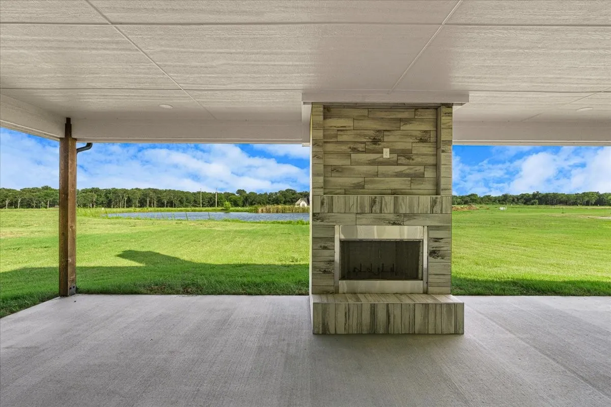 Single Family Residence For Sale in Navarro County , 1060 Grison Circle, Corsicana, Texas 75109, 4 Bedroom, 4 Bathroom, 2 Garage spaces, 4,653 Sqft, built in 2025, mls#21316984, Real Estate Agent in Corsicana, Homes For Sale in Navarro county, Homes For Sale in Corsicana, Realtor in Corsicana Texas, Real Estate Brokerage Independent Realty Texas, Luminita Cordes Realtor