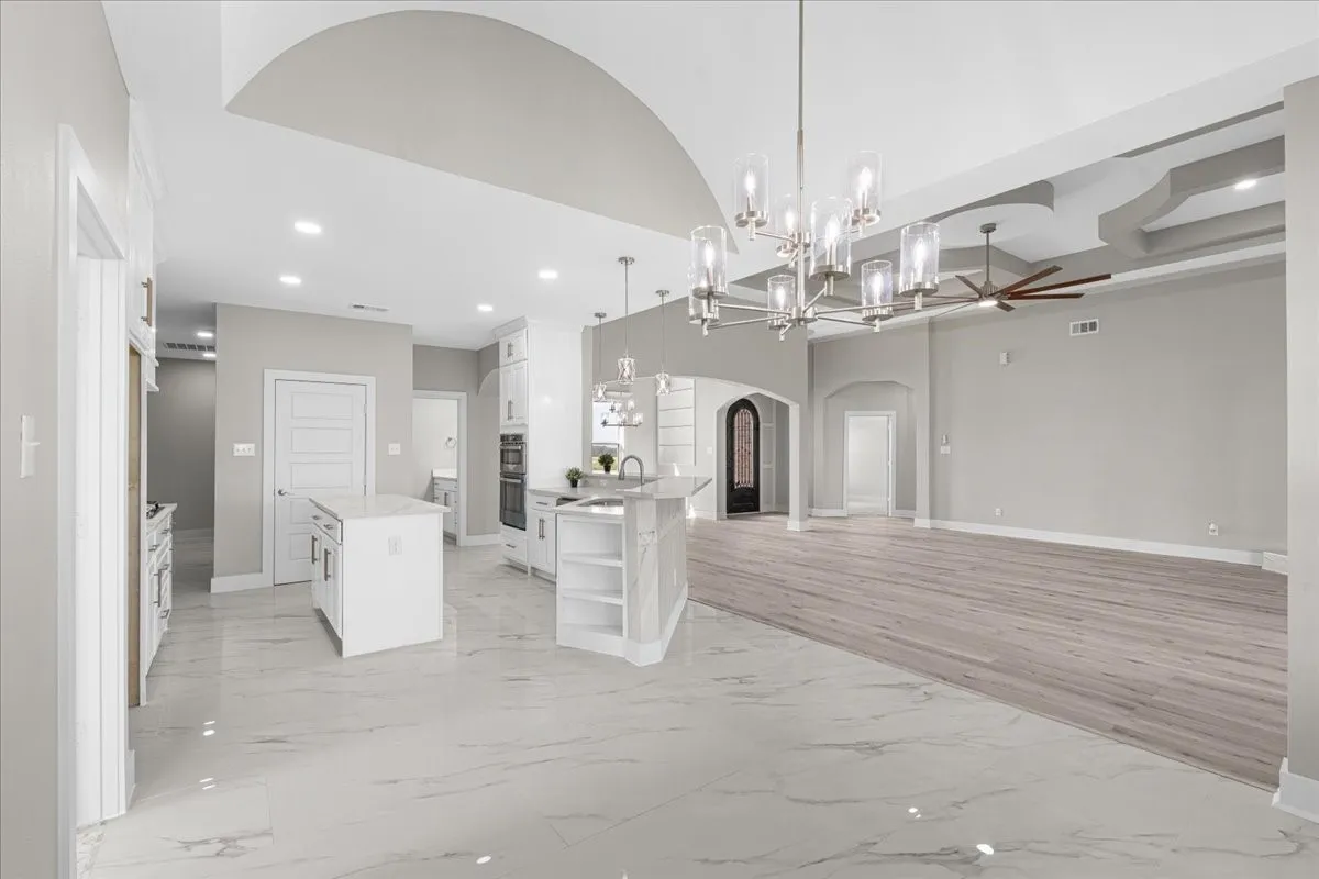 Single Family Residence For Sale in Navarro County , 1060 Grison Circle, Corsicana, Texas 75109, 4 Bedroom, 4 Bathroom, 2 Garage spaces, 4,653 Sqft, built in 2025, mls#21316984, Real Estate Agent in Corsicana, Homes For Sale in Navarro county, Homes For Sale in Corsicana, Realtor in Corsicana Texas, Real Estate Brokerage Independent Realty Texas, Luminita Cordes Realtor