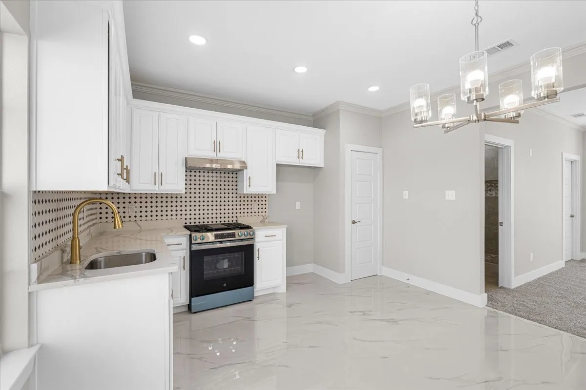 Single Family Residence For Sale in Navarro County , 1060 Grison Circle, Corsicana, Texas 75109, 4 Bedroom, 4 Bathroom, 2 Garage spaces, 4,653 Sqft, built in 2025, mls#21316984, Real Estate Agent in Corsicana, Homes For Sale in Navarro county, Homes For Sale in Corsicana, Realtor in Corsicana Texas, Real Estate Brokerage Independent Realty Texas, Luminita Cordes Realtor