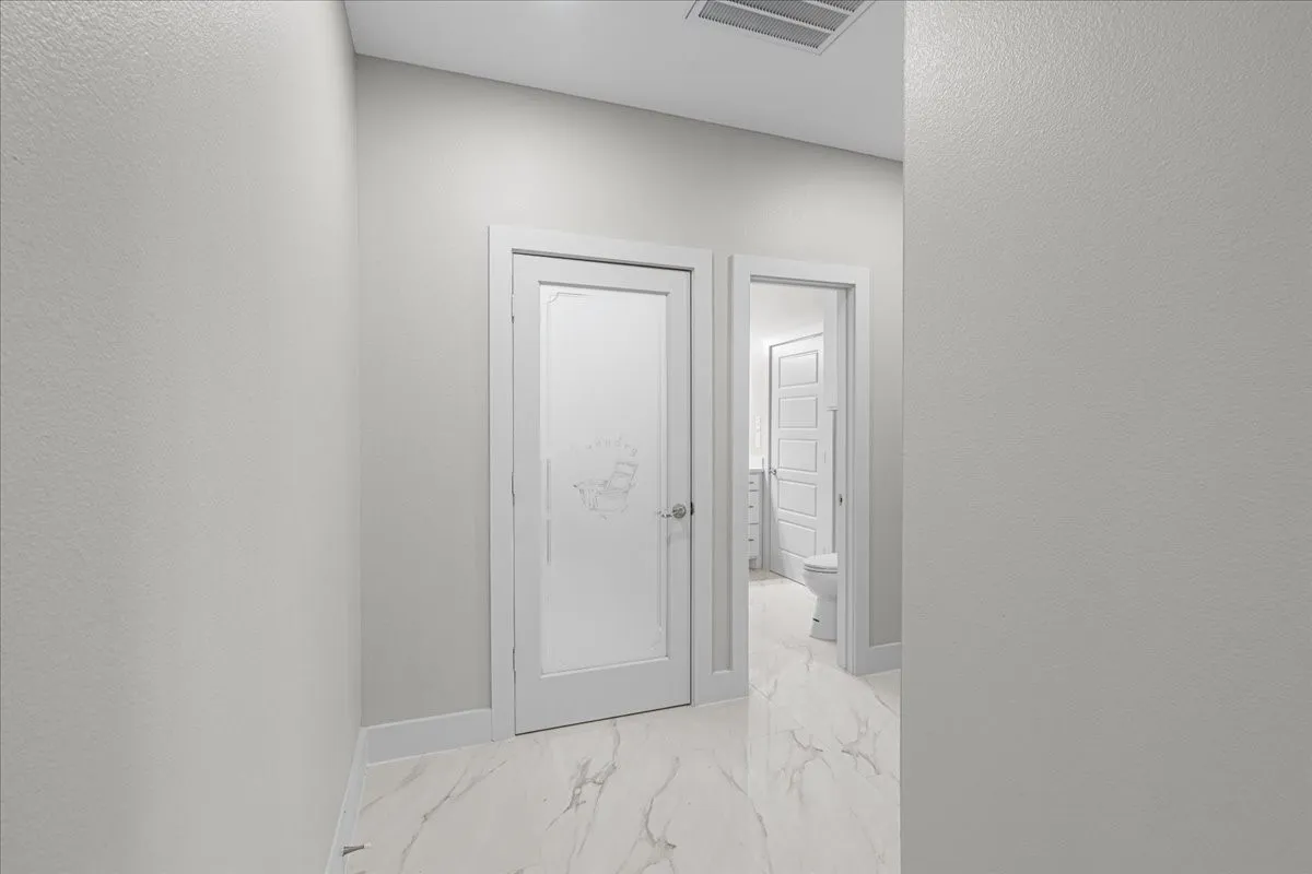Single Family Residence For Sale in Navarro County , 1060 Grison Circle, Corsicana, Texas 75109, 4 Bedroom, 4 Bathroom, 2 Garage spaces, 4,653 Sqft, built in 2025, mls#21316984, Real Estate Agent in Corsicana, Homes For Sale in Navarro county, Homes For Sale in Corsicana, Realtor in Corsicana Texas, Real Estate Brokerage Independent Realty Texas, Luminita Cordes Realtor