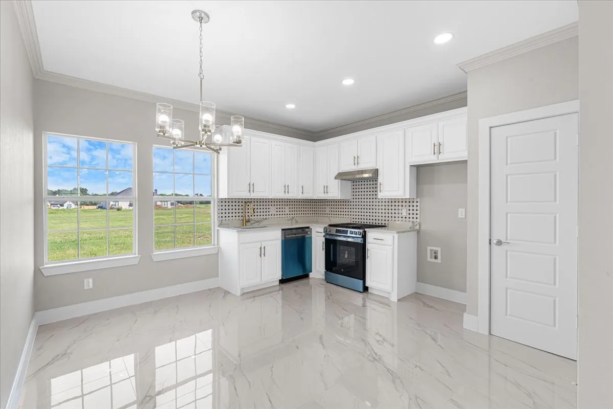 Single Family Residence For Sale in Navarro County , 1060 Grison Circle, Corsicana, Texas 75109, 4 Bedroom, 4 Bathroom, 2 Garage spaces, 4,653 Sqft, built in 2025, mls#21316984, Real Estate Agent in Corsicana, Homes For Sale in Navarro county, Homes For Sale in Corsicana, Realtor in Corsicana Texas, Real Estate Brokerage Independent Realty Texas, Luminita Cordes Realtor