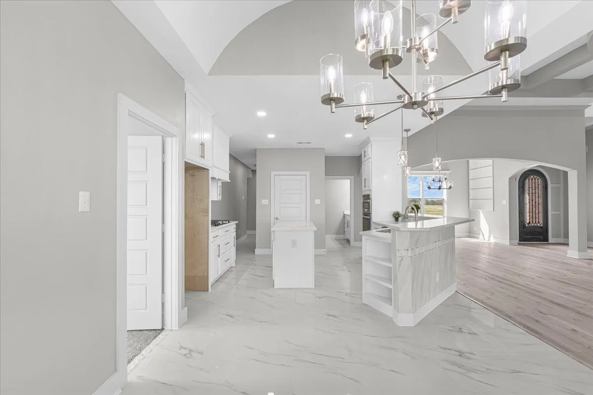 Single Family Residence For Sale in Navarro County , 1060 Grison Circle, Corsicana, Texas 75109, 4 Bedroom, 4 Bathroom, 2 Garage spaces, 4,653 Sqft, built in 2025, mls#21316984, Real Estate Agent in Corsicana, Homes For Sale in Navarro county, Homes For Sale in Corsicana, Realtor in Corsicana Texas, Real Estate Brokerage Independent Realty Texas, Luminita Cordes Realtor