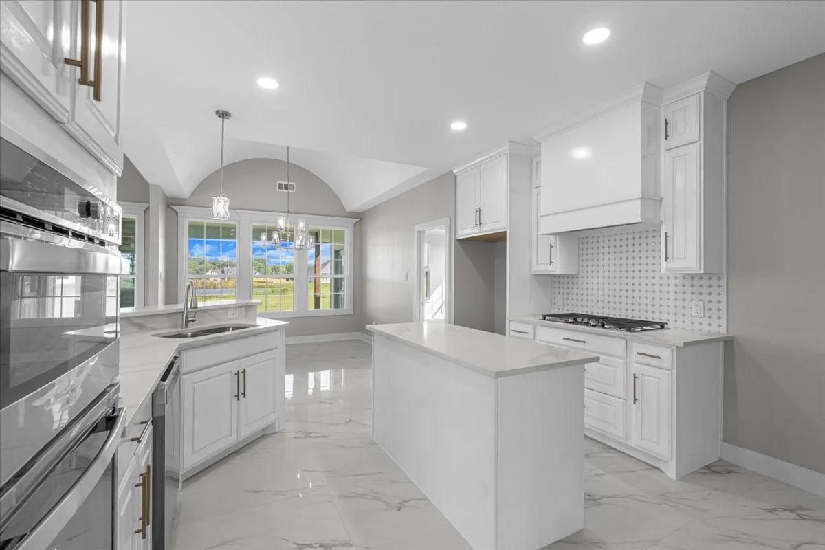 Single Family Residence For Sale in Navarro County , 1060 Grison Circle, Corsicana, Texas 75109, 4 Bedroom, 4 Bathroom, 2 Garage spaces, 4,653 Sqft, built in 2025, mls#21316984, Real Estate Agent in Corsicana, Homes For Sale in Navarro county, Homes For Sale in Corsicana, Realtor in Corsicana Texas, Real Estate Brokerage Independent Realty Texas, Luminita Cordes Realtor