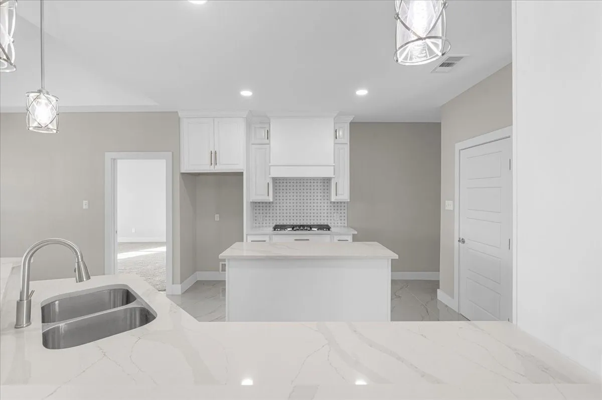 Single Family Residence For Sale in Navarro County , 1060 Grison Circle, Corsicana, Texas 75109, 4 Bedroom, 4 Bathroom, 2 Garage spaces, 4,653 Sqft, built in 2025, mls#21316984, Real Estate Agent in Corsicana, Homes For Sale in Navarro county, Homes For Sale in Corsicana, Realtor in Corsicana Texas, Real Estate Brokerage Independent Realty Texas, Luminita Cordes Realtor