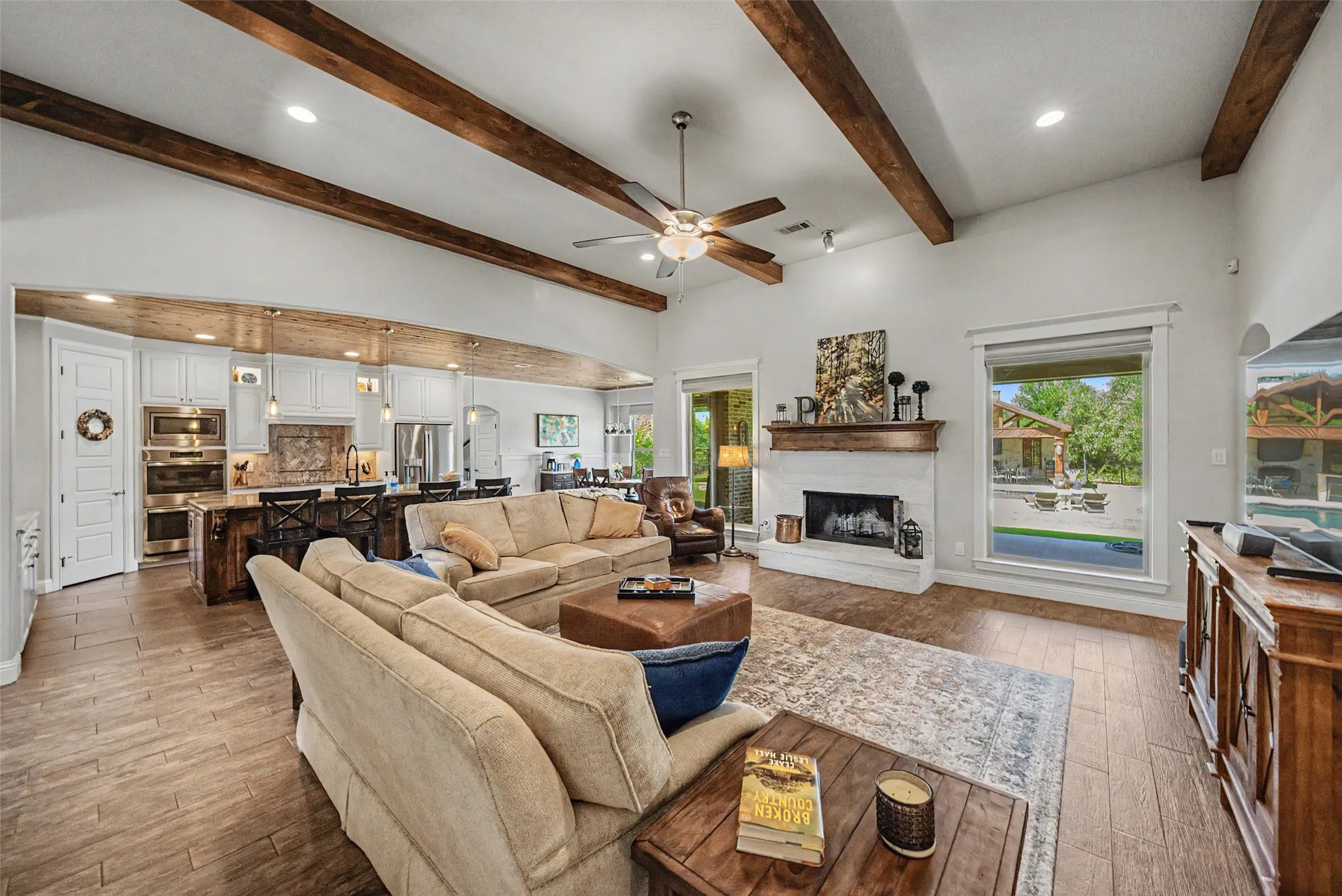 Single Family Residence For Sale in Parker County , 259 Wapiti Drive, Azle, Texas 76020, 4 Bedroom, 4 Bathroom, 3 Garage spaces, 3,387 Sqft, built in 2015, mls#21317205, Real Estate Agent in Azle, Homes For Sale in Parker county, Homes For Sale in Azle, Realtor in Azle Texas, Real Estate Brokerage Independent Realty Texas, Luminita Cordes Realtor
