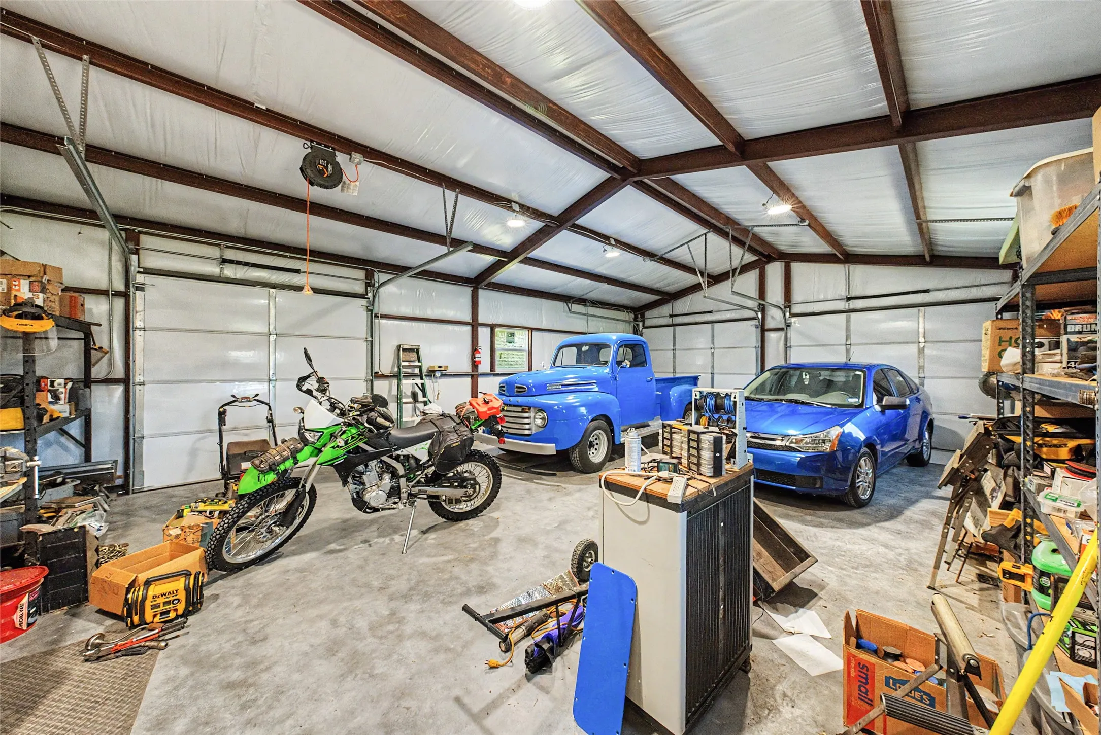 Single Family Residence For Sale in Parker County , 259 Wapiti Drive, Azle, Texas 76020, 4 Bedroom, 4 Bathroom, 3 Garage spaces, 3,387 Sqft, built in 2015, mls#21317205, Real Estate Agent in Azle, Homes For Sale in Parker county, Homes For Sale in Azle, Realtor in Azle Texas, Real Estate Brokerage Independent Realty Texas, Luminita Cordes Realtor