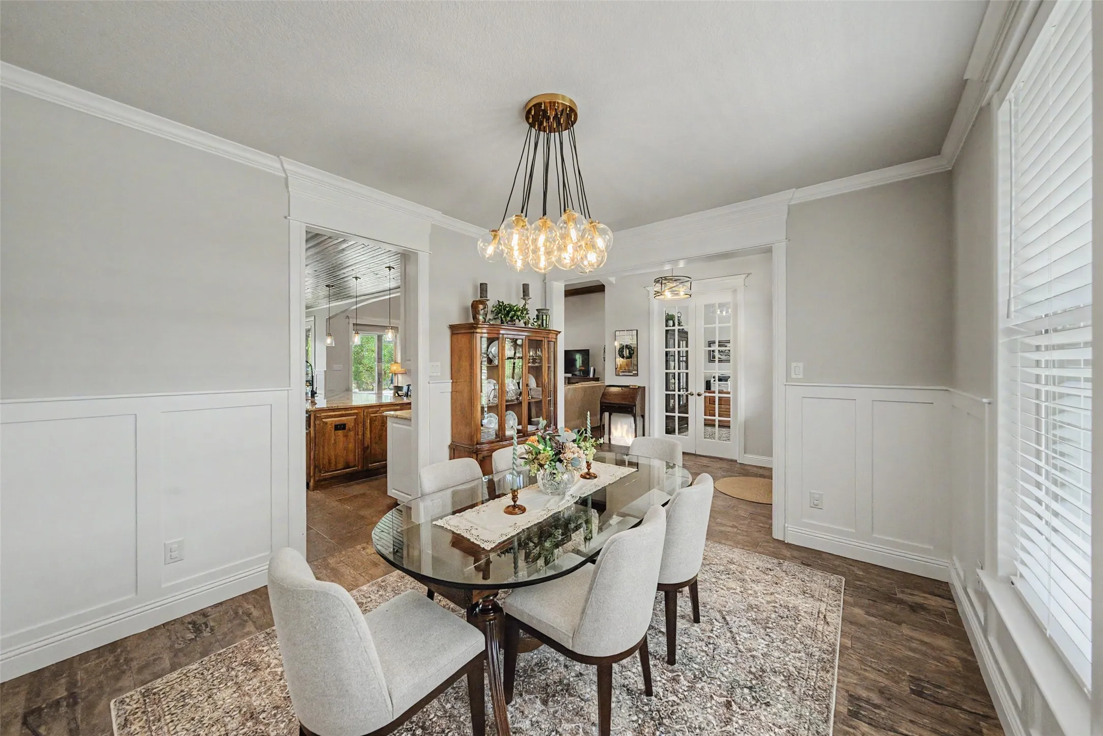 Single Family Residence For Sale in Parker County , 259 Wapiti Drive, Azle, Texas 76020, 4 Bedroom, 4 Bathroom, 3 Garage spaces, 3,387 Sqft, built in 2015, mls#21317205, Real Estate Agent in Azle, Homes For Sale in Parker county, Homes For Sale in Azle, Realtor in Azle Texas, Real Estate Brokerage Independent Realty Texas, Luminita Cordes Realtor