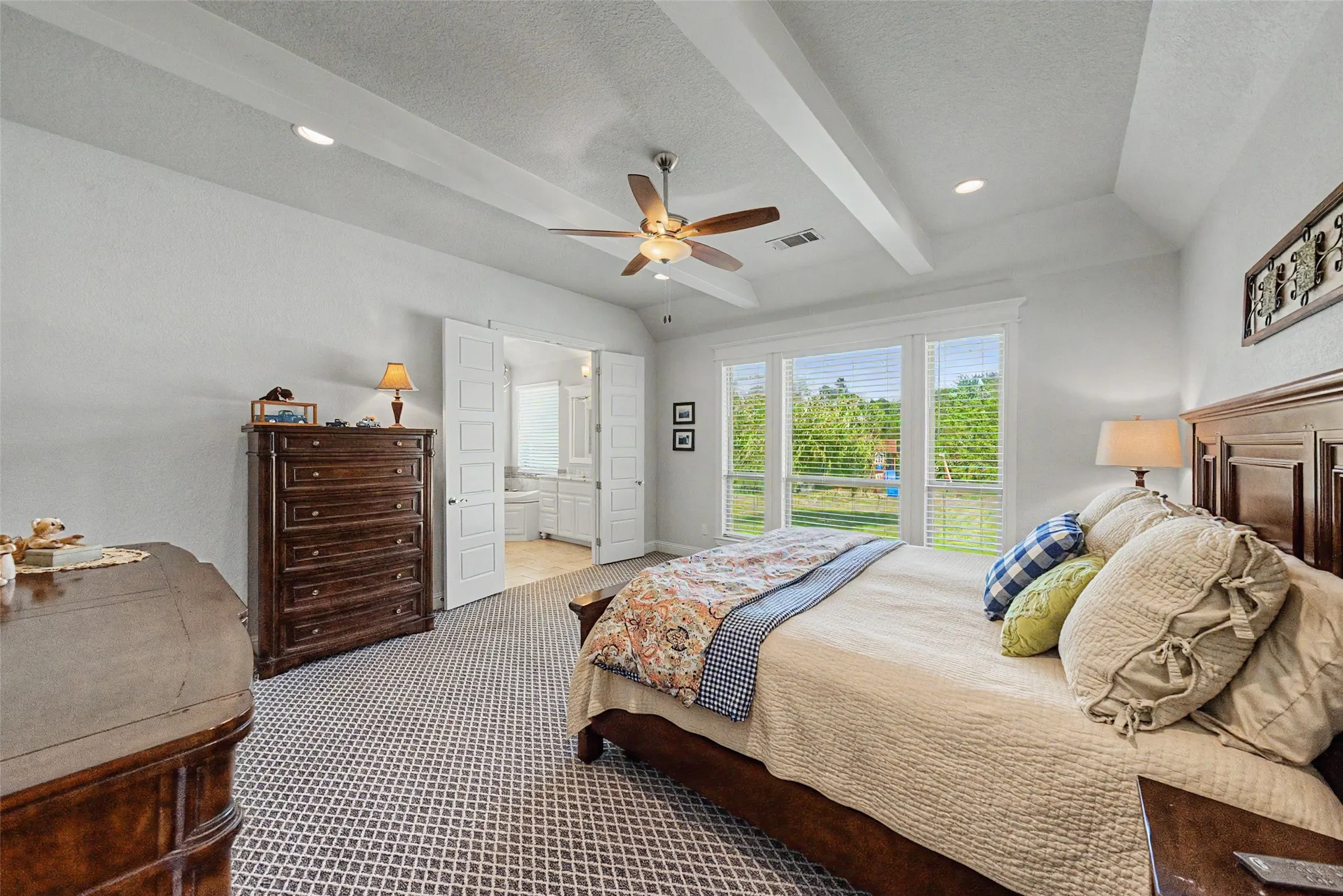 Single Family Residence For Sale in Parker County , 259 Wapiti Drive, Azle, Texas 76020, 4 Bedroom, 4 Bathroom, 3 Garage spaces, 3,387 Sqft, built in 2015, mls#21317205, Real Estate Agent in Azle, Homes For Sale in Parker county, Homes For Sale in Azle, Realtor in Azle Texas, Real Estate Brokerage Independent Realty Texas, Luminita Cordes Realtor