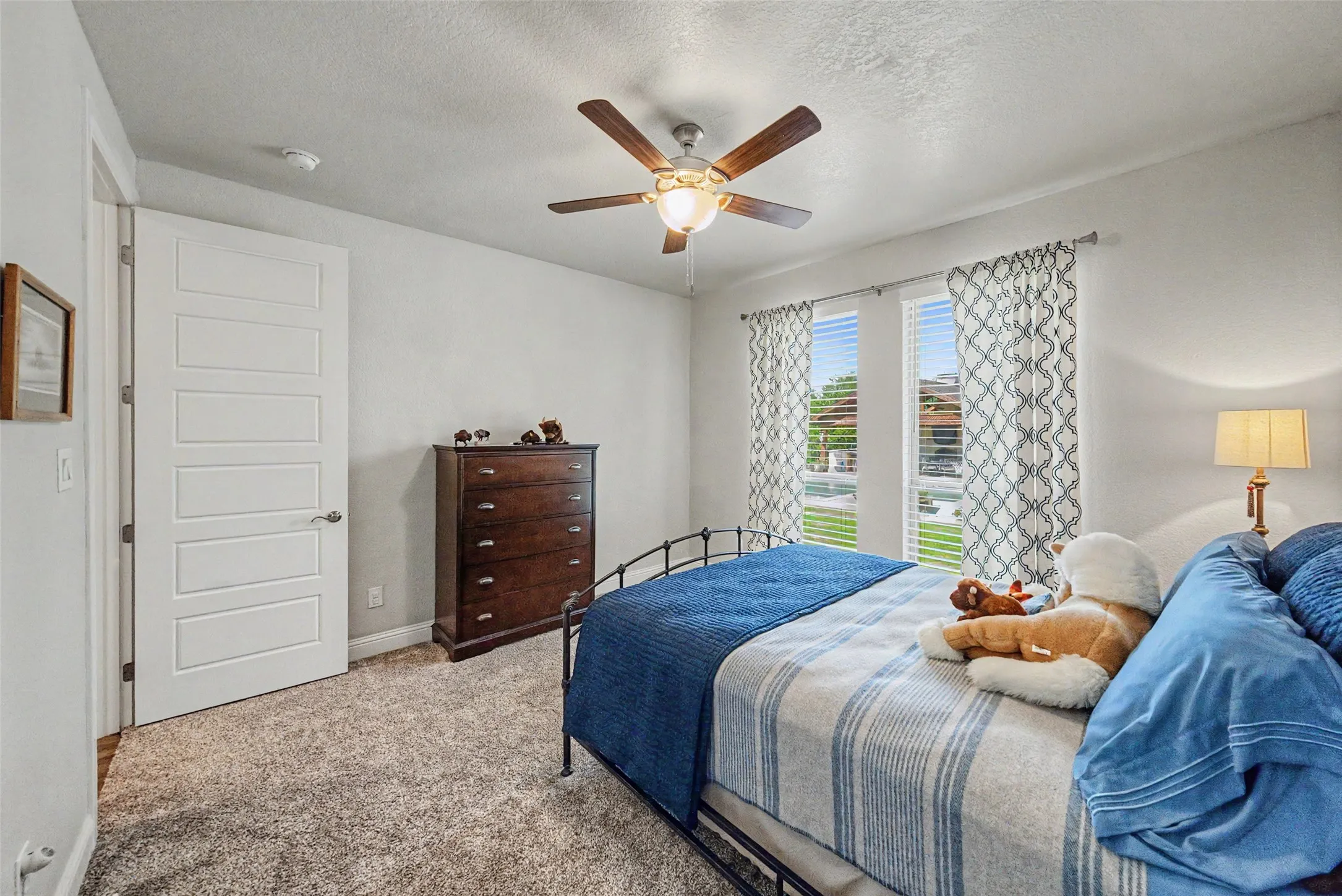 Single Family Residence For Sale in Parker County , 259 Wapiti Drive, Azle, Texas 76020, 4 Bedroom, 4 Bathroom, 3 Garage spaces, 3,387 Sqft, built in 2015, mls#21317205, Real Estate Agent in Azle, Homes For Sale in Parker county, Homes For Sale in Azle, Realtor in Azle Texas, Real Estate Brokerage Independent Realty Texas, Luminita Cordes Realtor