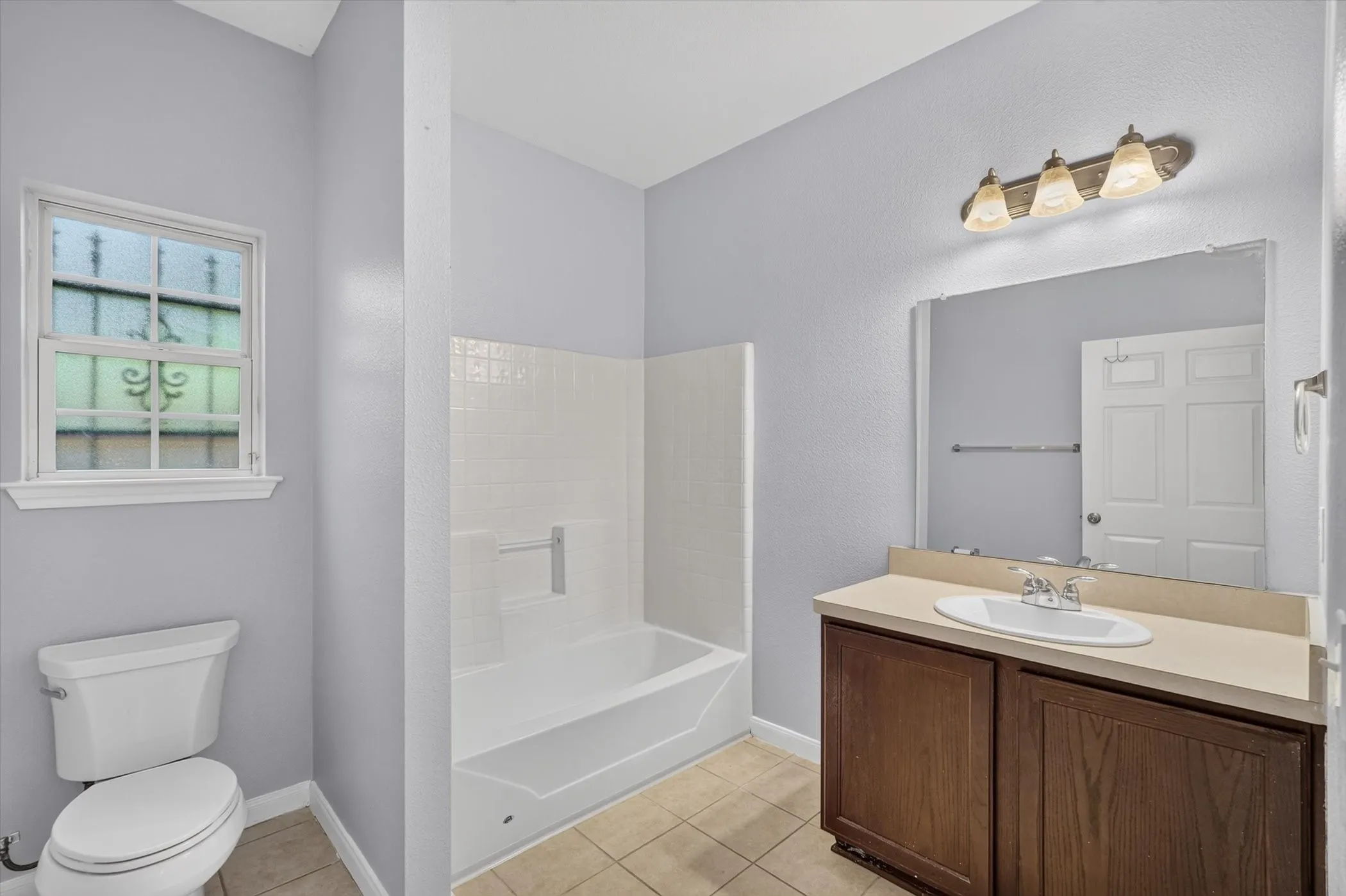 Single Family Residence For Sale in Dallas County , 4718 Jamaica Street, Dallas, Texas 75210, 3 Bedroom, 2 Bathroom, 1 Garage spaces, 1,272 Sqft, built in 2011, mls#21311884, Real Estate Agent in Dallas, Homes For Sale in Dallas county, Homes For Sale in Dallas, Realtor in Dallas Texas, Real Estate Brokerage Independent Realty Texas, Luminita Cordes Realtor