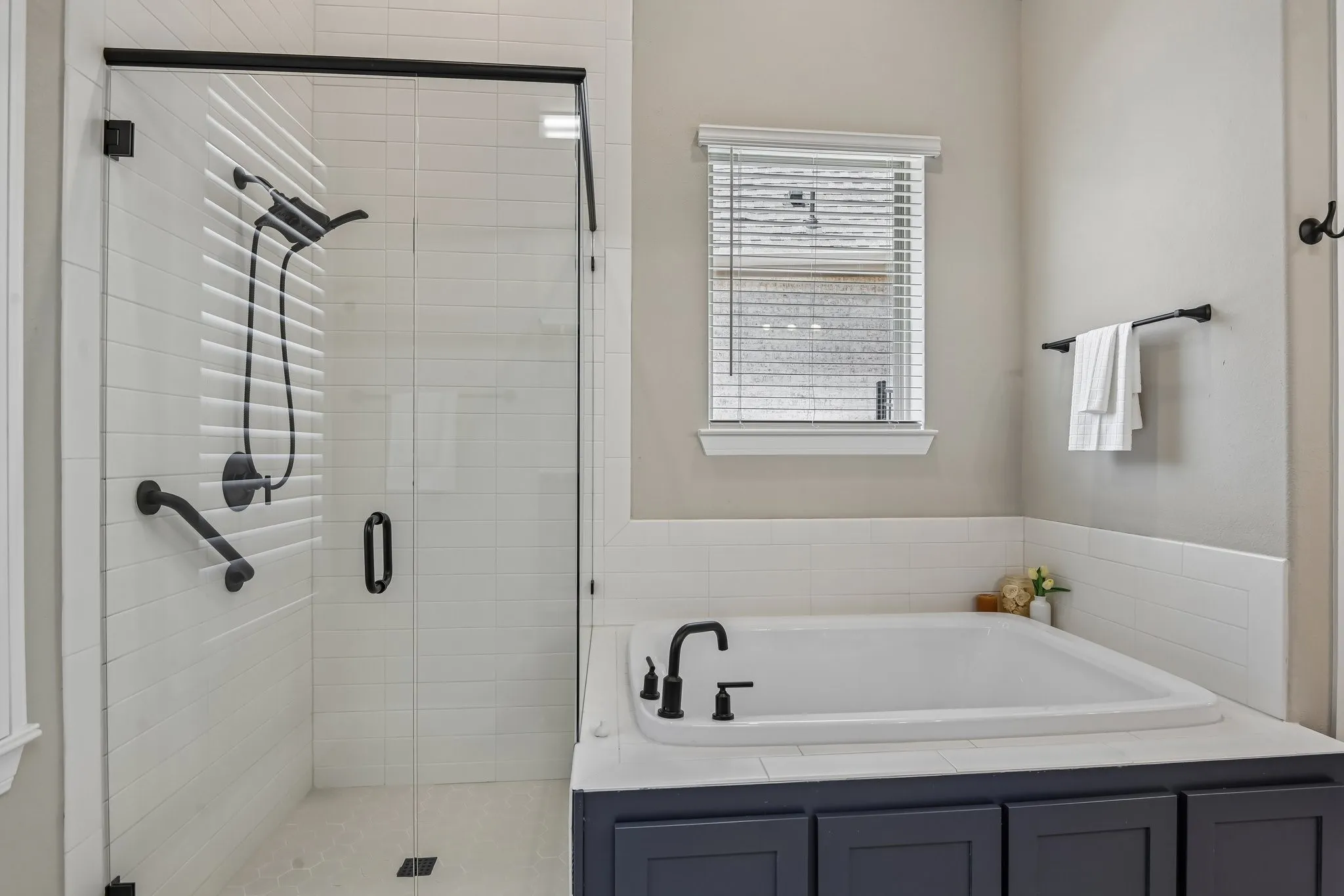 Single Family Residence For Sale in Tarrant County , 4817 Forest Crest Parkway, Arlington, Texas 76005, 2 Bedroom, 2 Bathroom, 2 Garage spaces, 1,835 Sqft, built in 2024, mls#21313086, Real Estate Agent in Arlington, Homes For Sale in Tarrant county, Homes For Sale in Arlington, Realtor in Arlington Texas, Real Estate Brokerage Independent Realty Texas, Luminita Cordes Realtor