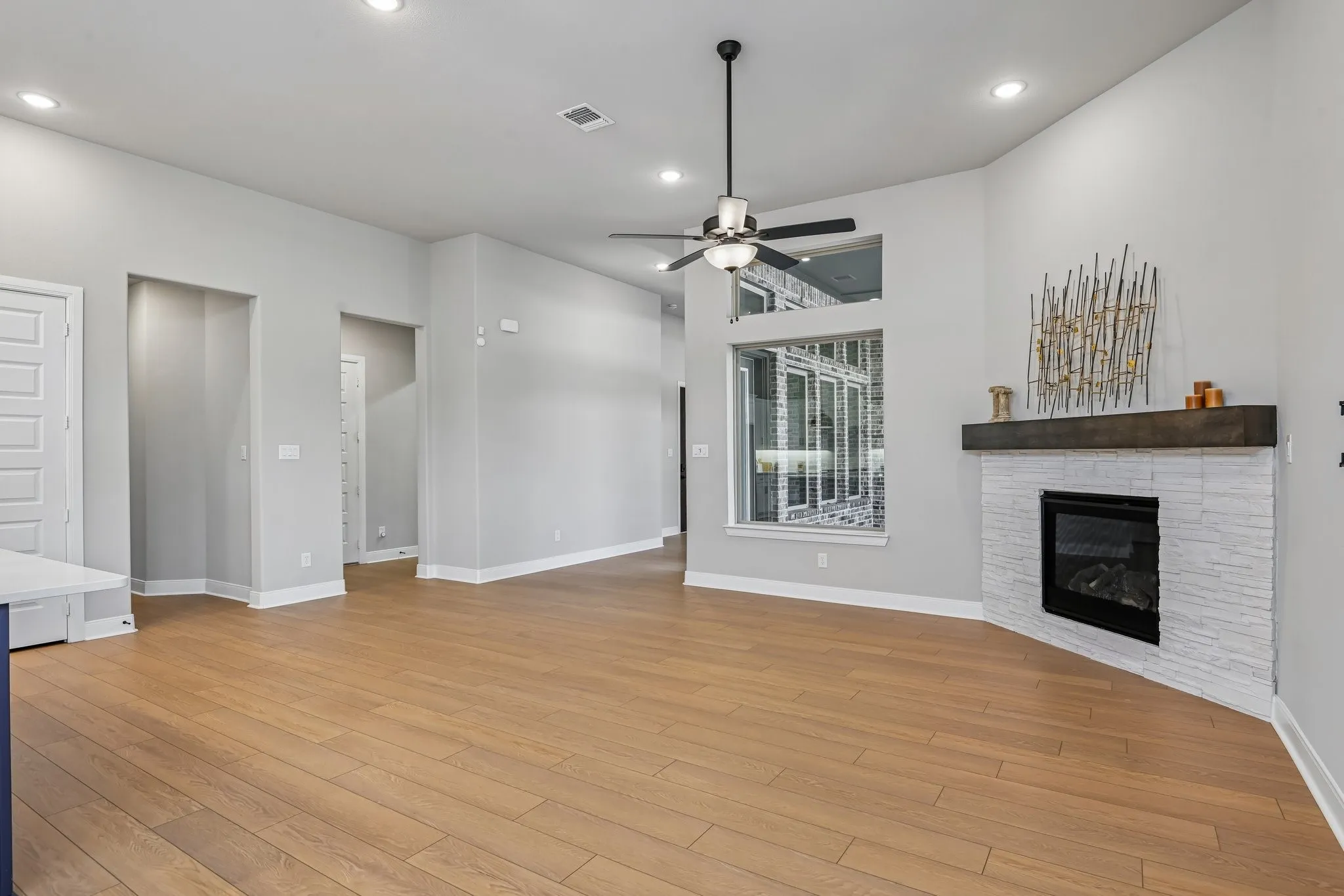 Single Family Residence For Sale in Tarrant County , 4817 Forest Crest Parkway, Arlington, Texas 76005, 2 Bedroom, 2 Bathroom, 2 Garage spaces, 1,835 Sqft, built in 2024, mls#21313086, Real Estate Agent in Arlington, Homes For Sale in Tarrant county, Homes For Sale in Arlington, Realtor in Arlington Texas, Real Estate Brokerage Independent Realty Texas, Luminita Cordes Realtor