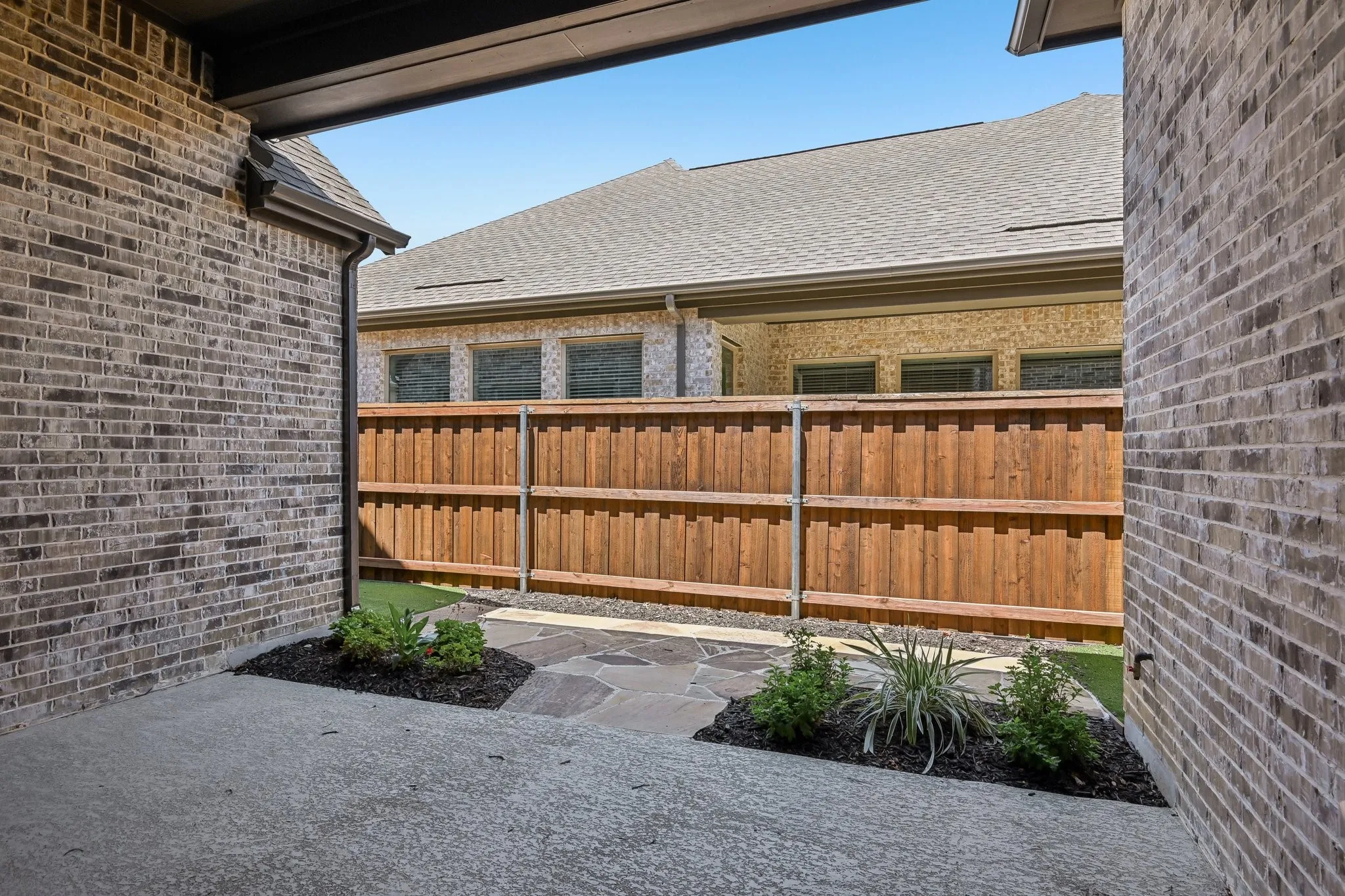 Single Family Residence For Sale in Tarrant County , 4817 Forest Crest Parkway, Arlington, Texas 76005, 2 Bedroom, 2 Bathroom, 2 Garage spaces, 1,835 Sqft, built in 2024, mls#21313086, Real Estate Agent in Arlington, Homes For Sale in Tarrant county, Homes For Sale in Arlington, Realtor in Arlington Texas, Real Estate Brokerage Independent Realty Texas, Luminita Cordes Realtor