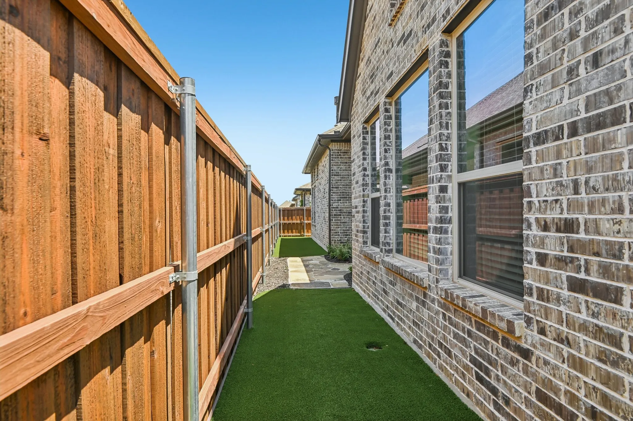 Single Family Residence For Sale in Tarrant County , 4817 Forest Crest Parkway, Arlington, Texas 76005, 2 Bedroom, 2 Bathroom, 2 Garage spaces, 1,835 Sqft, built in 2024, mls#21313086, Real Estate Agent in Arlington, Homes For Sale in Tarrant county, Homes For Sale in Arlington, Realtor in Arlington Texas, Real Estate Brokerage Independent Realty Texas, Luminita Cordes Realtor
