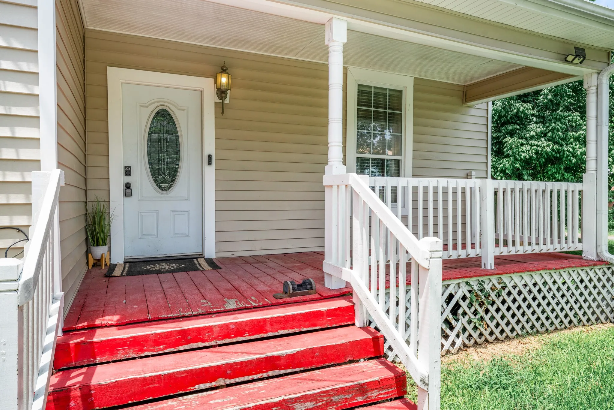 Single Family Residence For Sale in Hunt County , 1301 Locust Street, Commerce, Texas 75428, 3 Bedroom, 2 Bathroom, Garage spaces, 1,514 Sqft, built in 1910, mls#21316327, Real Estate Agent in Commerce, Homes For Sale in Hunt county, Homes For Sale in Commerce, Realtor in Commerce Texas, Real Estate Brokerage Independent Realty Texas, Luminita Cordes Realtor