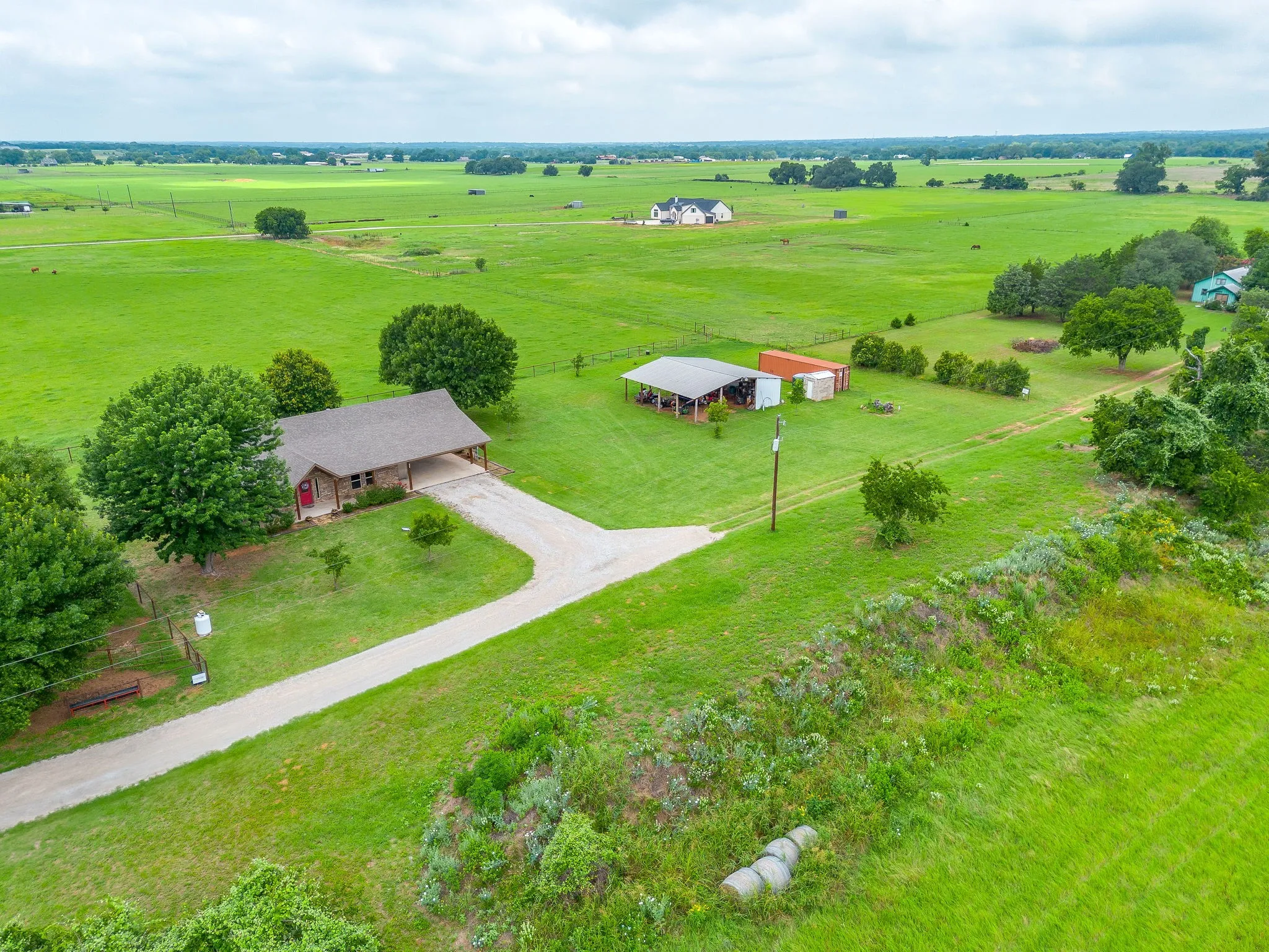 505 Double Tree Ln BROCK ISD!! #brocktx #brockamerica #acerage #barn #brockeagles #parkercountyrealestate #trees