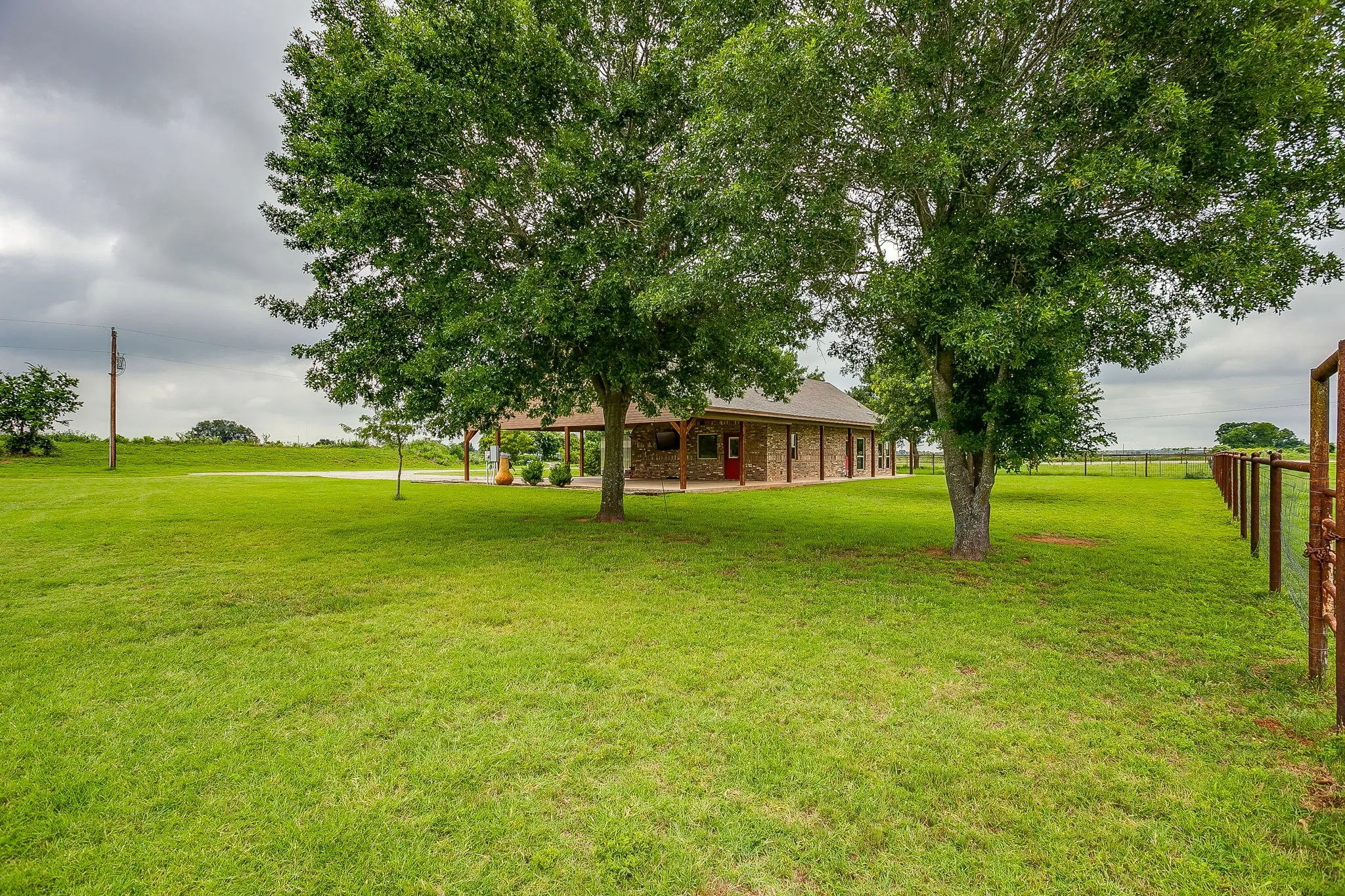 Single Family Residence For Sale in Parker County , 505 Double Tree Lane, Lipan, Texas 76462, 3 Bedroom, 2 Bathroom, Garage spaces, 1,500 Sqft, built in 2018, mls#21317168, Real Estate Agent in Lipan, Homes For Sale in Parker county, Homes For Sale in Lipan, Realtor in Lipan Texas, Real Estate Brokerage Independent Realty Texas, Luminita Cordes Realtor