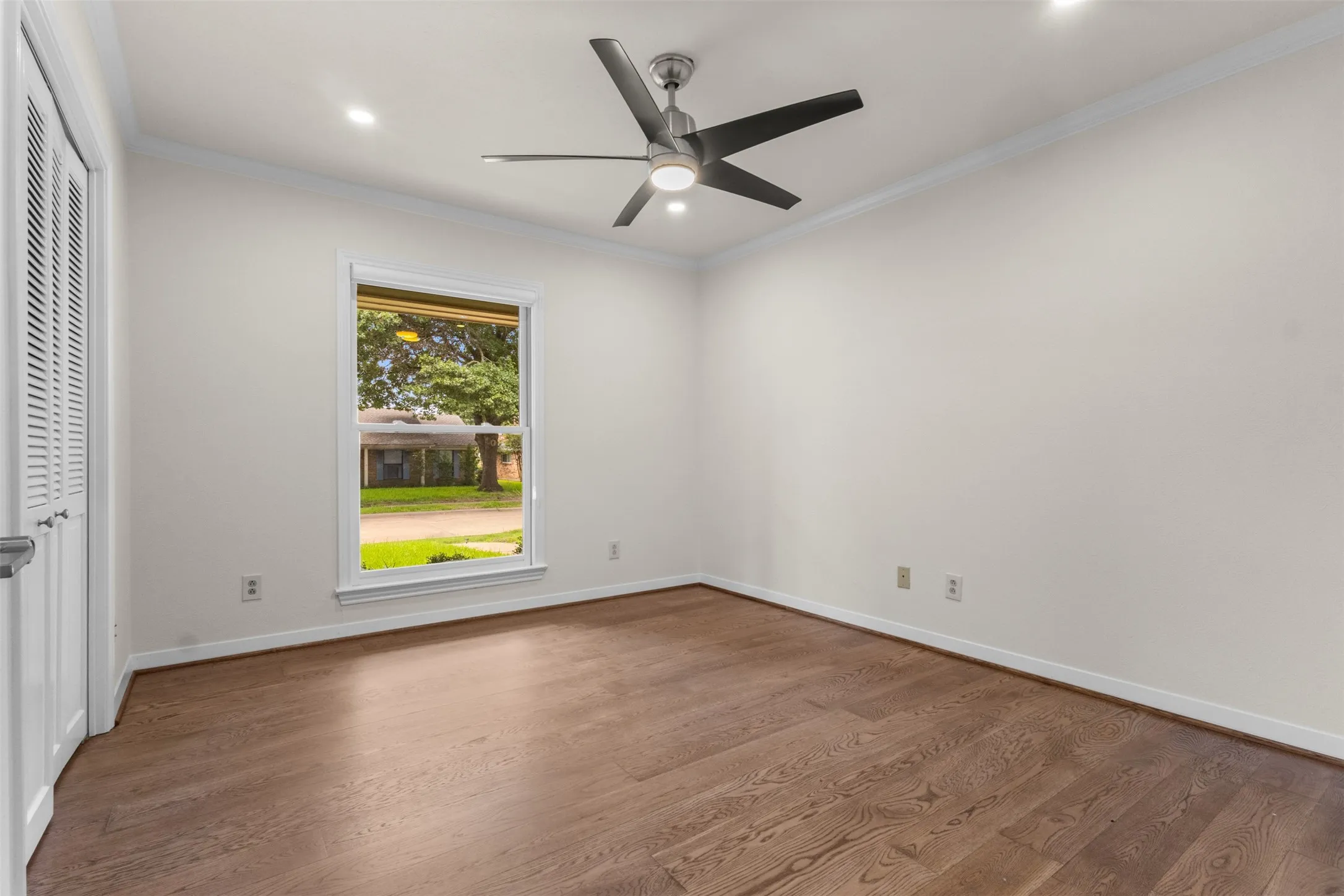 Single Family Residence For Sale in Dallas County , 908 Vinecrest Lane, Richardson, Texas 75080, 3 Bedroom, 2 Bathroom, Garage spaces, 2,342 Sqft, built in 1969, mls#21317154, Real Estate Agent in Richardson, Homes For Sale in Dallas county, Homes For Sale in Richardson, Realtor in Richardson Texas, Real Estate Brokerage Independent Realty Texas, Luminita Cordes Realtor