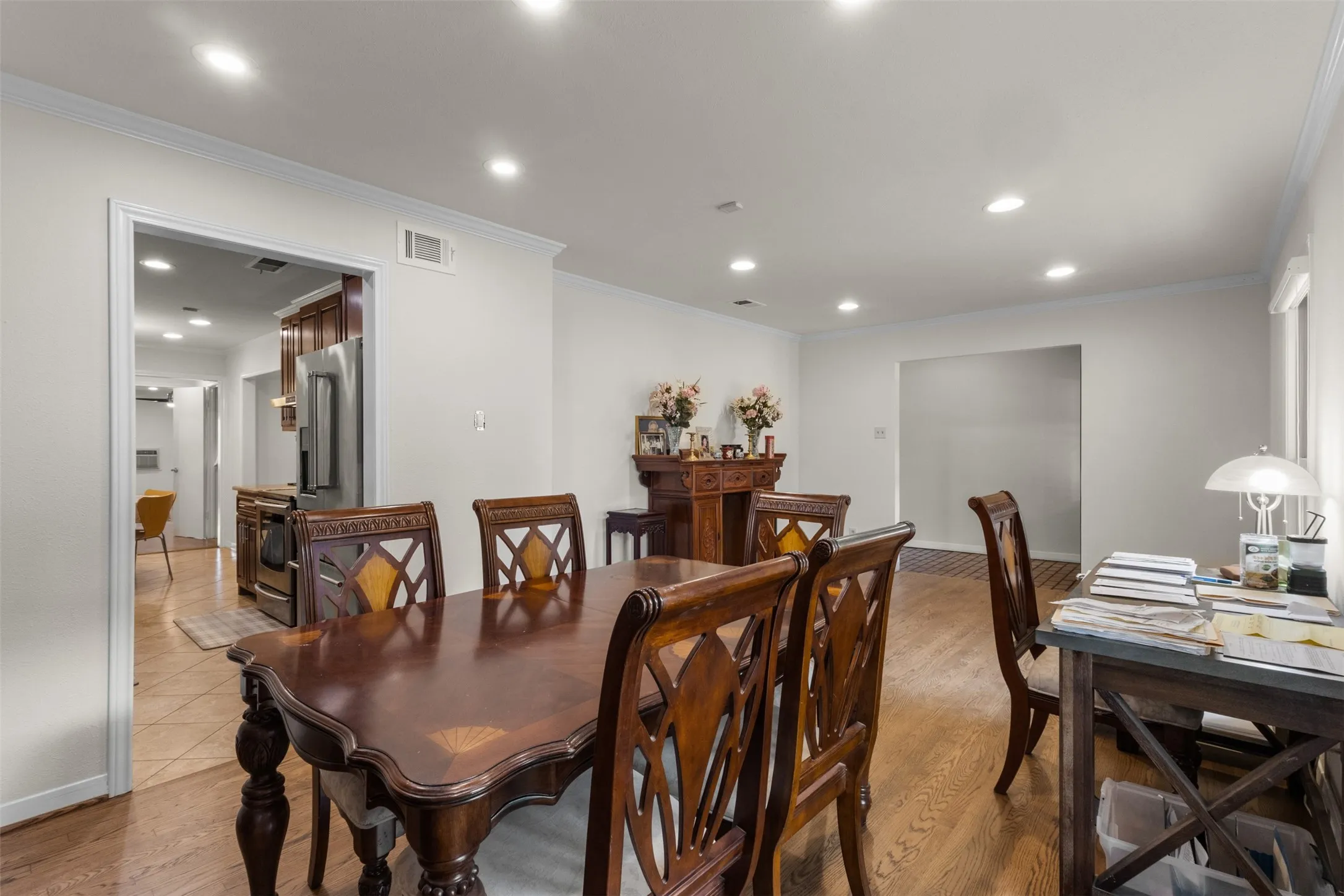 Single Family Residence For Sale in Dallas County , 908 Vinecrest Lane, Richardson, Texas 75080, 3 Bedroom, 2 Bathroom, Garage spaces, 2,342 Sqft, built in 1969, mls#21317154, Real Estate Agent in Richardson, Homes For Sale in Dallas county, Homes For Sale in Richardson, Realtor in Richardson Texas, Real Estate Brokerage Independent Realty Texas, Luminita Cordes Realtor