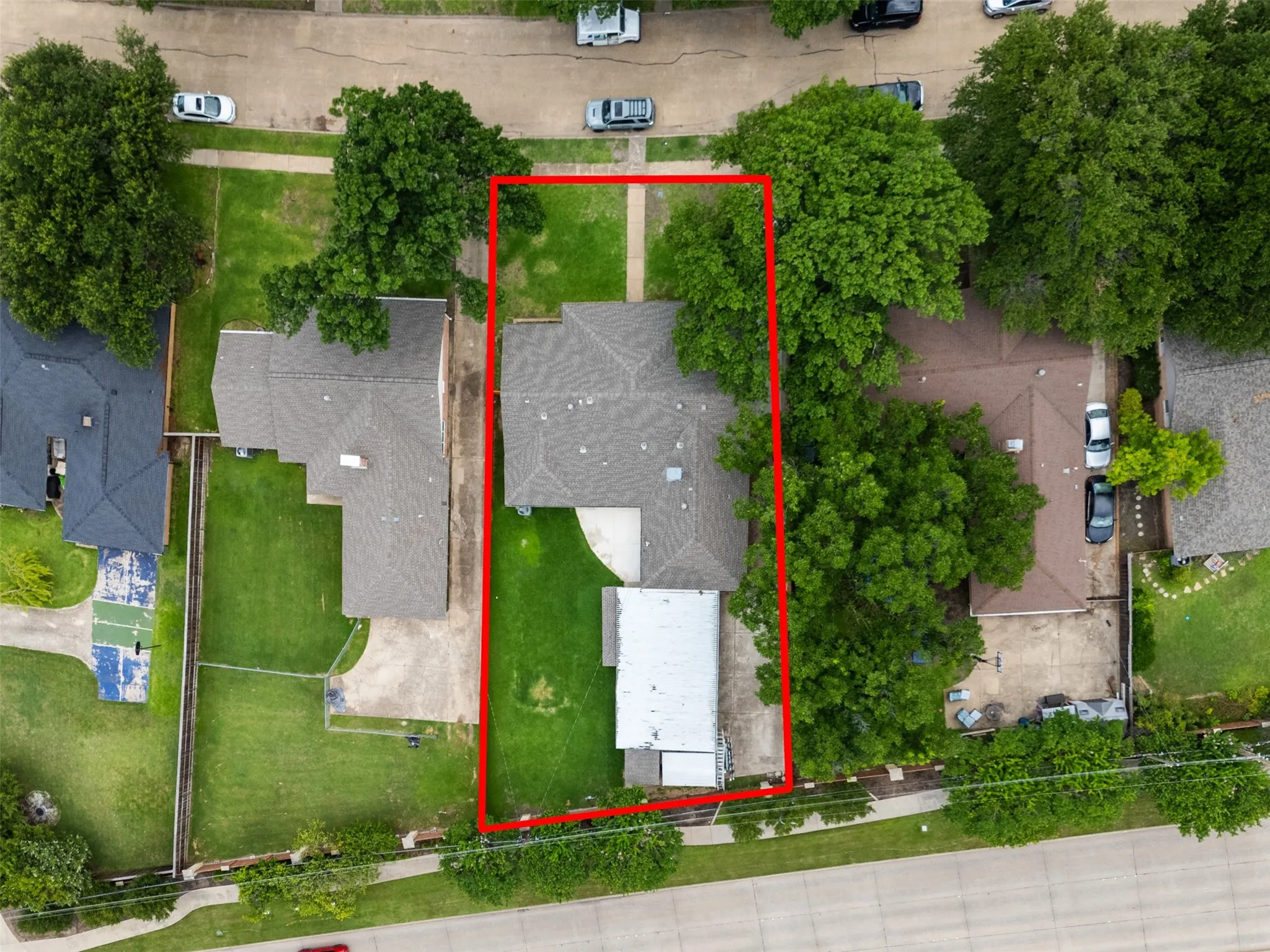 Single Family Residence For Sale in Dallas County , 908 Vinecrest Lane, Richardson, Texas 75080, 3 Bedroom, 2 Bathroom, Garage spaces, 2,342 Sqft, built in 1969, mls#21317154, Real Estate Agent in Richardson, Homes For Sale in Dallas county, Homes For Sale in Richardson, Realtor in Richardson Texas, Real Estate Brokerage Independent Realty Texas, Luminita Cordes Realtor