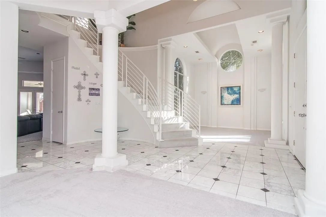 Single Family Residence For Rent in Collin County , 18007 Rock Branch Drive, Dallas, Texas 75287, 4 Bedrooms, 3 Bathrooms, 3 Garage spaces, 3,920 Sqft, built in 1996, Price $5,000, mls#21317133, Real Estate Agent in Dallas, Homes For Rent in Collin county, Homes For Rent in Dallas, Realtor in Dallas Texas, Real Estate Brokerage Independent Realty Texas, Luminita Cordes Realtor