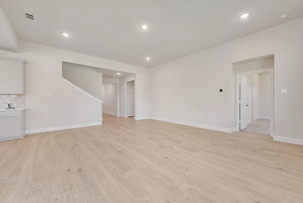 Single Family Residence For Sale in Tarrant County , 617 Marcus Lane, Crowley, Texas 76036, 4 Bedroom, 5 Bathroom, 2 Garage spaces, 3,017 Sqft, built in 2026, mls#21317271, Real Estate Agent in Crowley, Homes For Sale in Tarrant county, Homes For Sale in Crowley, Realtor in Crowley Texas, Real Estate Brokerage Independent Realty Texas, Luminita Cordes Realtor