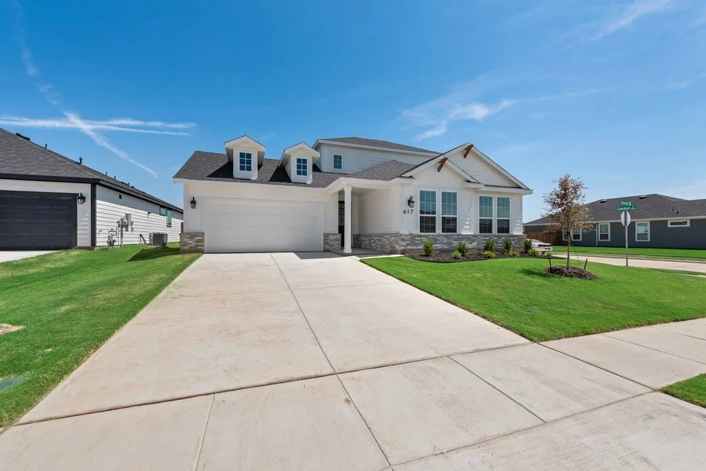 Single Family Residence For Sale in Tarrant County , 617 Marcus Lane, Crowley, Texas 76036, 4 Bedroom, 5 Bathroom, 2 Garage spaces, 3,017 Sqft, built in 2026, mls#21317271, Real Estate Agent in Crowley, Homes For Sale in Tarrant county, Homes For Sale in Crowley, Realtor in Crowley Texas, Real Estate Brokerage Independent Realty Texas, Luminita Cordes Realtor