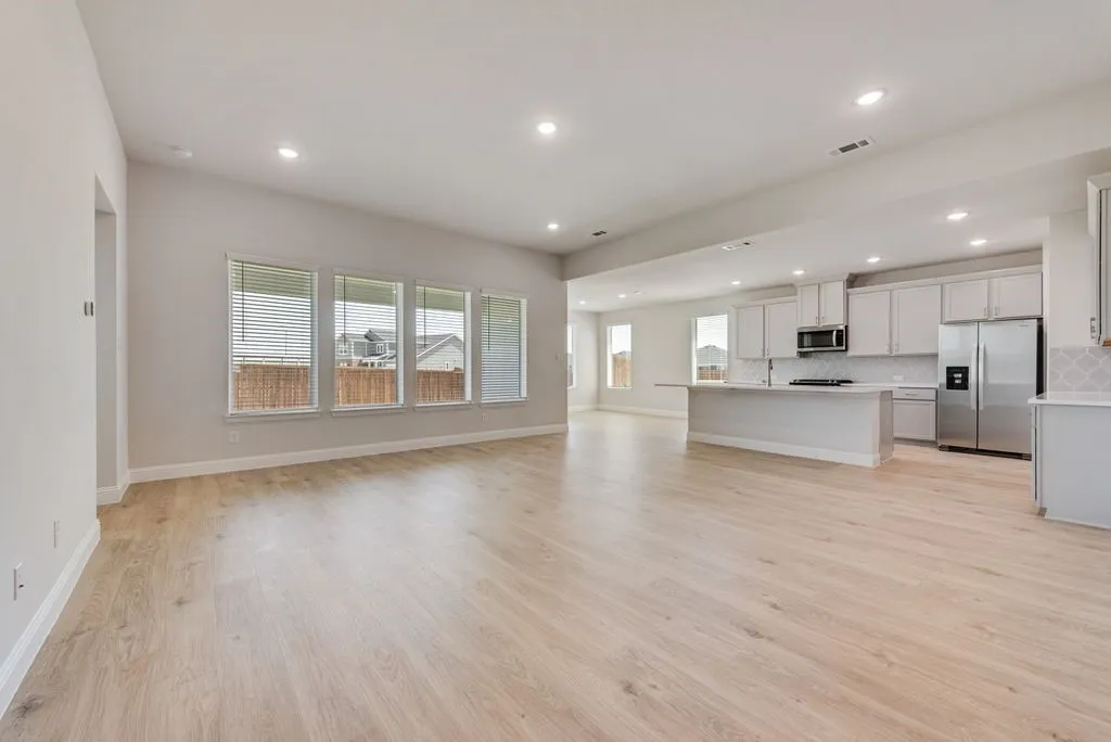 Single Family Residence For Sale in Tarrant County , 617 Marcus Lane, Crowley, Texas 76036, 4 Bedroom, 5 Bathroom, 2 Garage spaces, 3,017 Sqft, built in 2026, mls#21317271, Real Estate Agent in Crowley, Homes For Sale in Tarrant county, Homes For Sale in Crowley, Realtor in Crowley Texas, Real Estate Brokerage Independent Realty Texas, Luminita Cordes Realtor