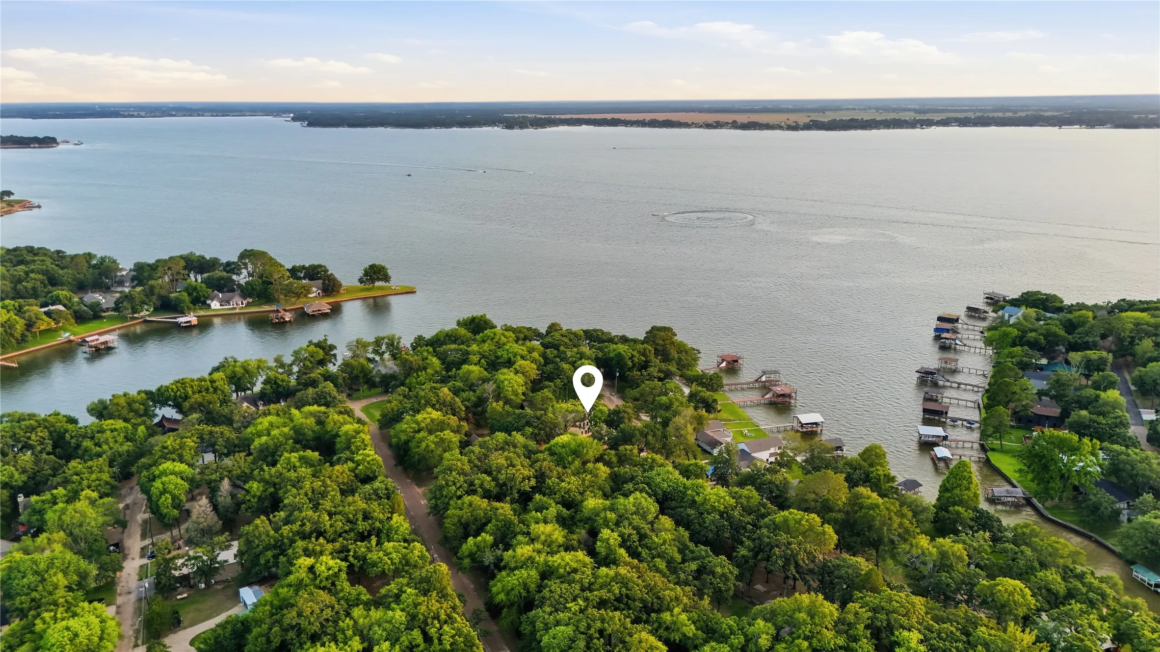 Single Family Residence For Sale in Henderson County , 2150 Lakeview Drive, Mabank, Texas 75156, 3 Bedroom, 4 Bathroom, Garage spaces, 2,800 Sqft, built in 2026, mls#21313452, Real Estate Agent in Mabank, Homes For Sale in Henderson county, Homes For Sale in Mabank, Realtor in Mabank Texas, Real Estate Brokerage Independent Realty Texas, Luminita Cordes Realtor
