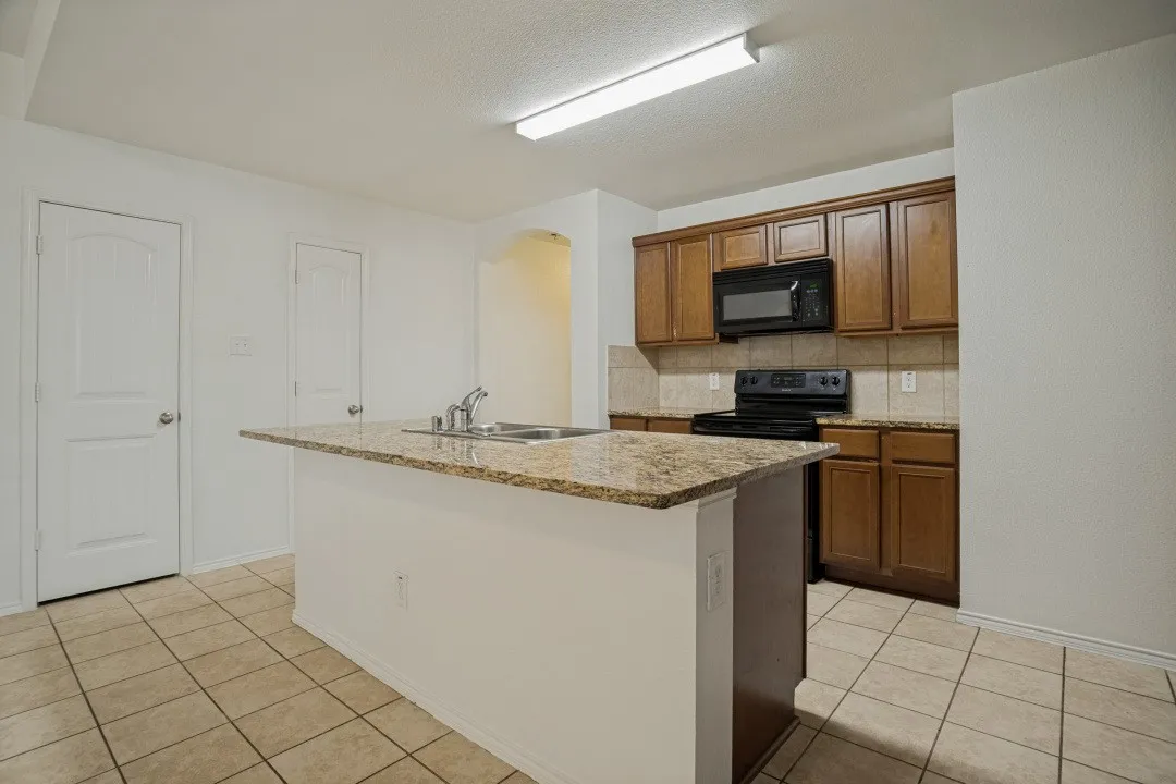 Single Family Residence For Rent in Collin County , 1106 Nickel Street, Princeton, Texas 75407, 4 Bedroom, 2 Bathroom, 2 Garage spaces, 1,891 Sqft, built in 2017, mls#21316953, Real Estate Agent in Princeton, Homes For Rent in Collin county, Homes For Rent in Princeton, Realtor in Princeton Texas, Real Estate Brokerage Independent Realty Texas, Luminita Cordes Realtor