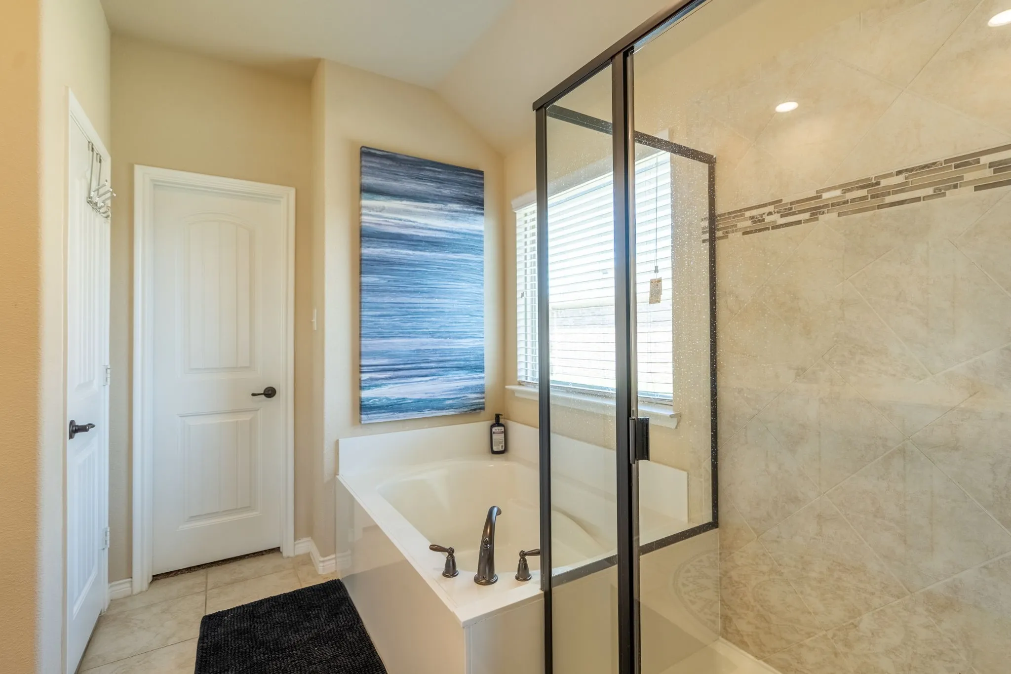 Single Family Residence For Rent in Kaufman County , 3017 Maverick Drive, Forney, Texas 75126, 4 Bedroom, 2 Bathroom, 2 Garage spaces, 2,032 Sqft, built in 2017, mls#21314081, Real Estate Agent in Forney, Homes For Rent in Kaufman county, Homes For Rent in Forney, Realtor in Forney Texas, Real Estate Brokerage Independent Realty Texas, Luminita Cordes Realtor