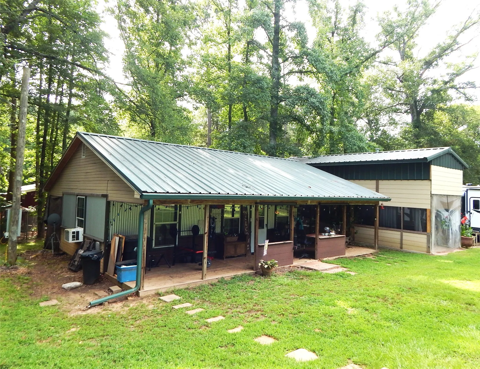 Farm For Sale in Upshur County , 8909 FM 1795, Big Sandy, Texas 75755, 3 Bedroom, 2 Bathroom, Garage spaces, 1,512 Sqft, built in 2022, mls#21317313, Real Estate Agent in Big Sandy, Homes For Sale in Upshur county, Homes For Sale in Big Sandy, Realtor in Big Sandy Texas, Real Estate Brokerage Independent Realty Texas, Luminita Cordes Realtor