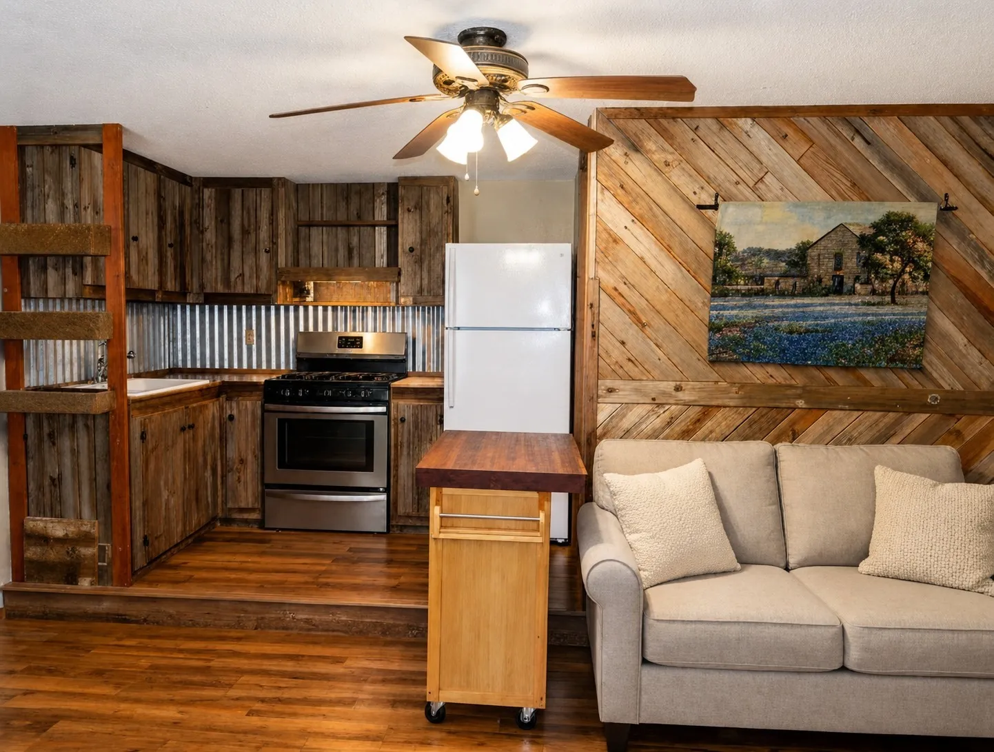 Farm For Sale in Upshur County , 8909 FM 1795, Big Sandy, Texas 75755, 3 Bedroom, 2 Bathroom, Garage spaces, 1,512 Sqft, built in 2022, mls#21317313, Real Estate Agent in Big Sandy, Homes For Sale in Upshur county, Homes For Sale in Big Sandy, Realtor in Big Sandy Texas, Real Estate Brokerage Independent Realty Texas, Luminita Cordes Realtor