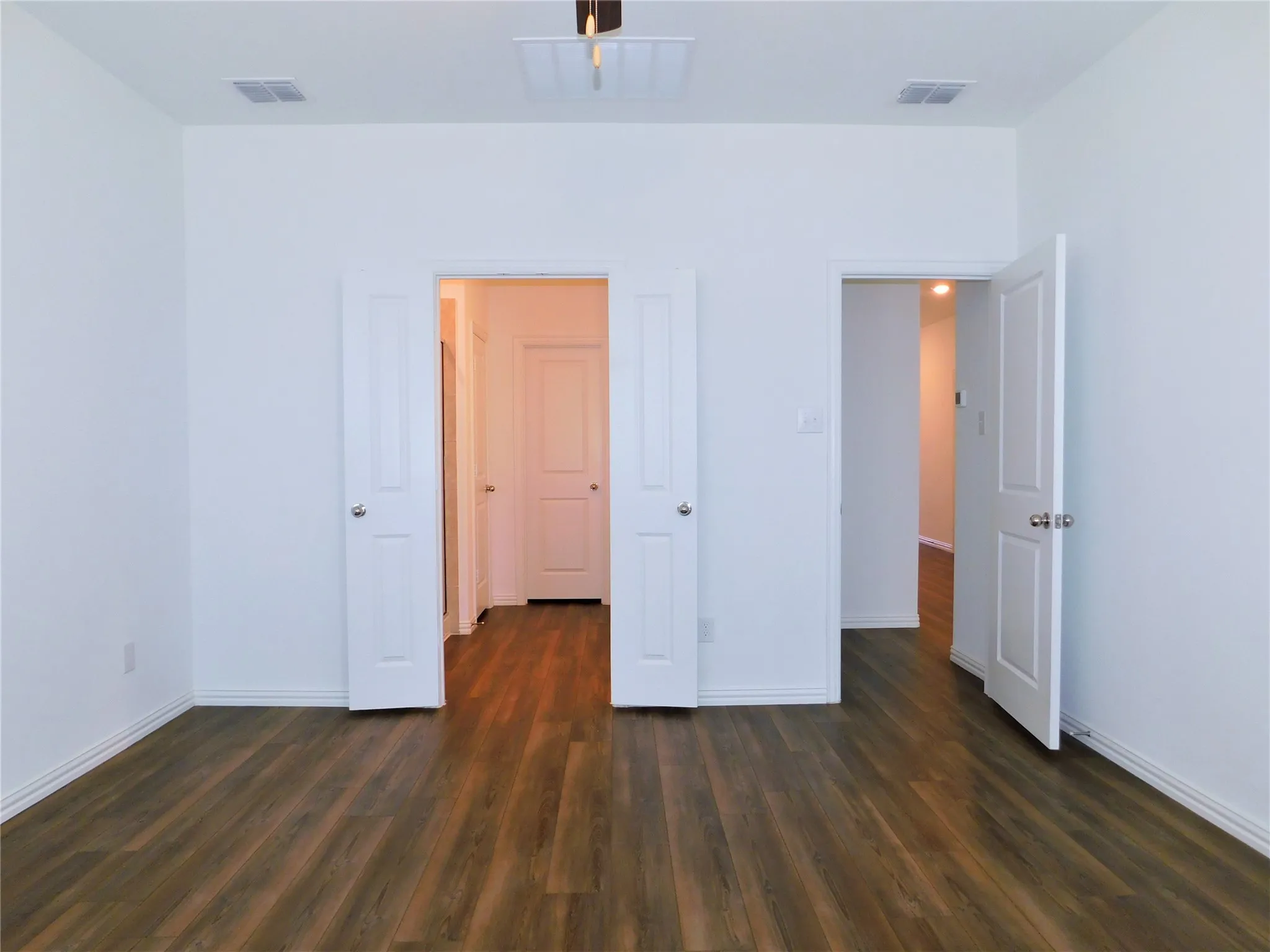 Single Family Residence For Rent in Denton County , 1624 Da Vinci Drive, Little Elm, Texas 75068, 3 Bedroom, 2 Bathroom, 2 Garage spaces, 1,626 Sqft, built in 2021, mls#21317296, Real Estate Agent in Little Elm, Homes For Rent in Denton county, Homes For Rent in Little Elm, Realtor in Little Elm Texas, Real Estate Brokerage Independent Realty Texas, Luminita Cordes Realtor