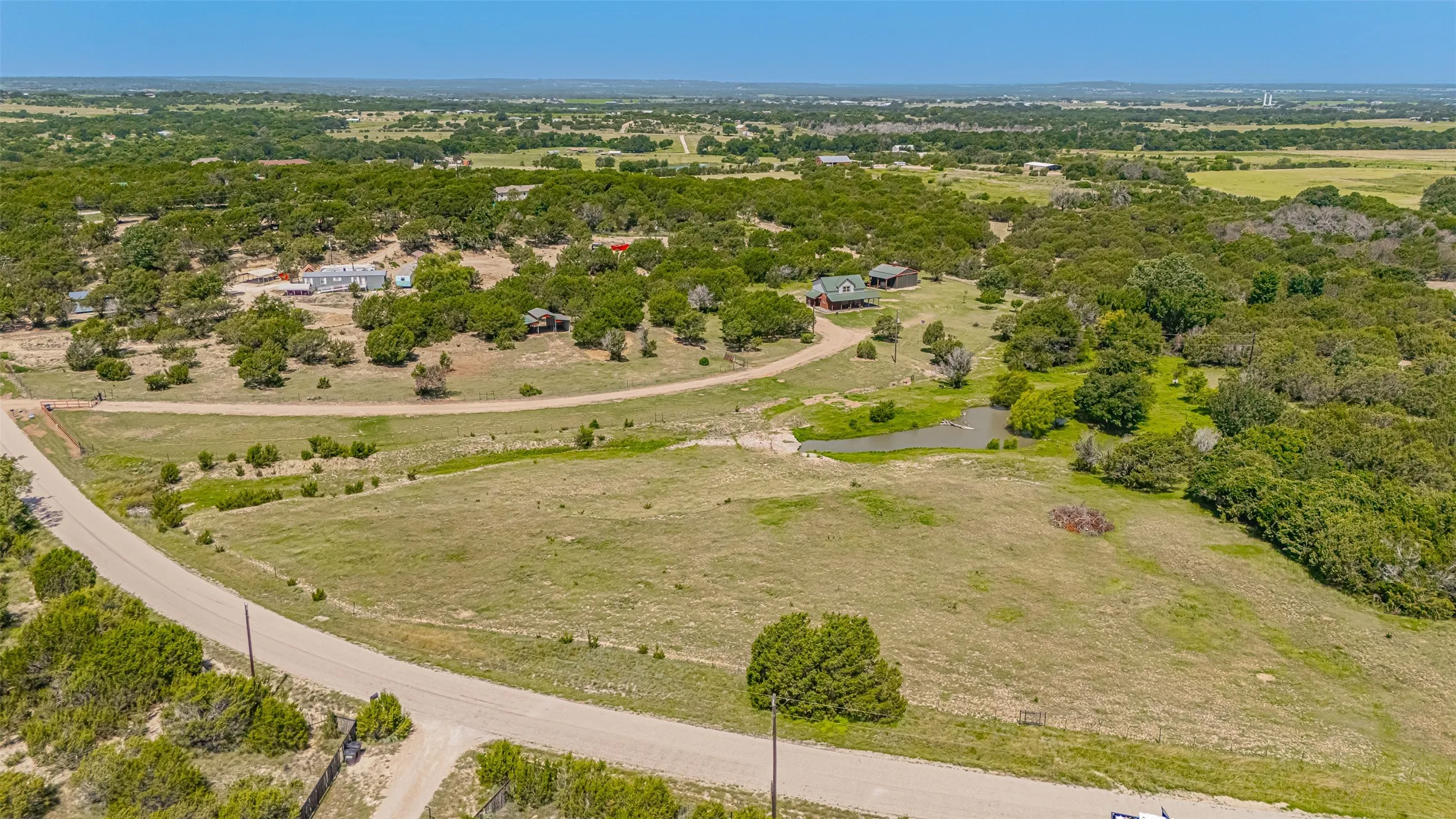 Single Family Residence For Sale in Hood County , 7744 Wd Court, Lipan, Texas 76462, 2 Bedroom, 3 Bathroom, Garage spaces, 1,584 Sqft, built in 2007, mls#21317353, Real Estate Agent in Lipan, Homes For Sale in Hood county, Homes For Sale in Lipan, Realtor in Lipan Texas, Real Estate Brokerage Independent Realty Texas, Luminita Cordes Realtor
