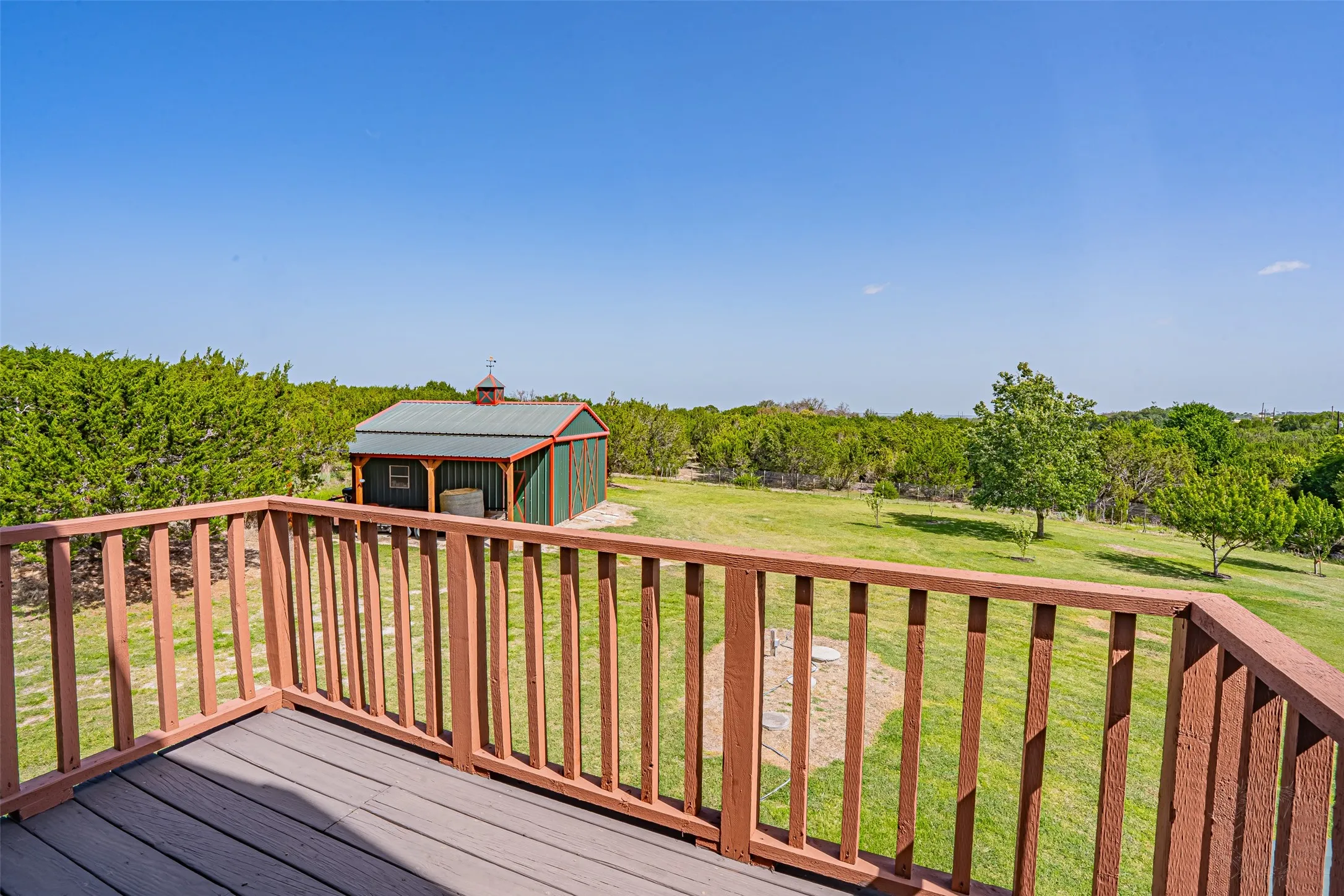 Single Family Residence For Sale in Hood County , 7744 Wd Court, Lipan, Texas 76462, 2 Bedroom, 3 Bathroom, Garage spaces, 1,584 Sqft, built in 2007, mls#21317353, Real Estate Agent in Lipan, Homes For Sale in Hood county, Homes For Sale in Lipan, Realtor in Lipan Texas, Real Estate Brokerage Independent Realty Texas, Luminita Cordes Realtor
