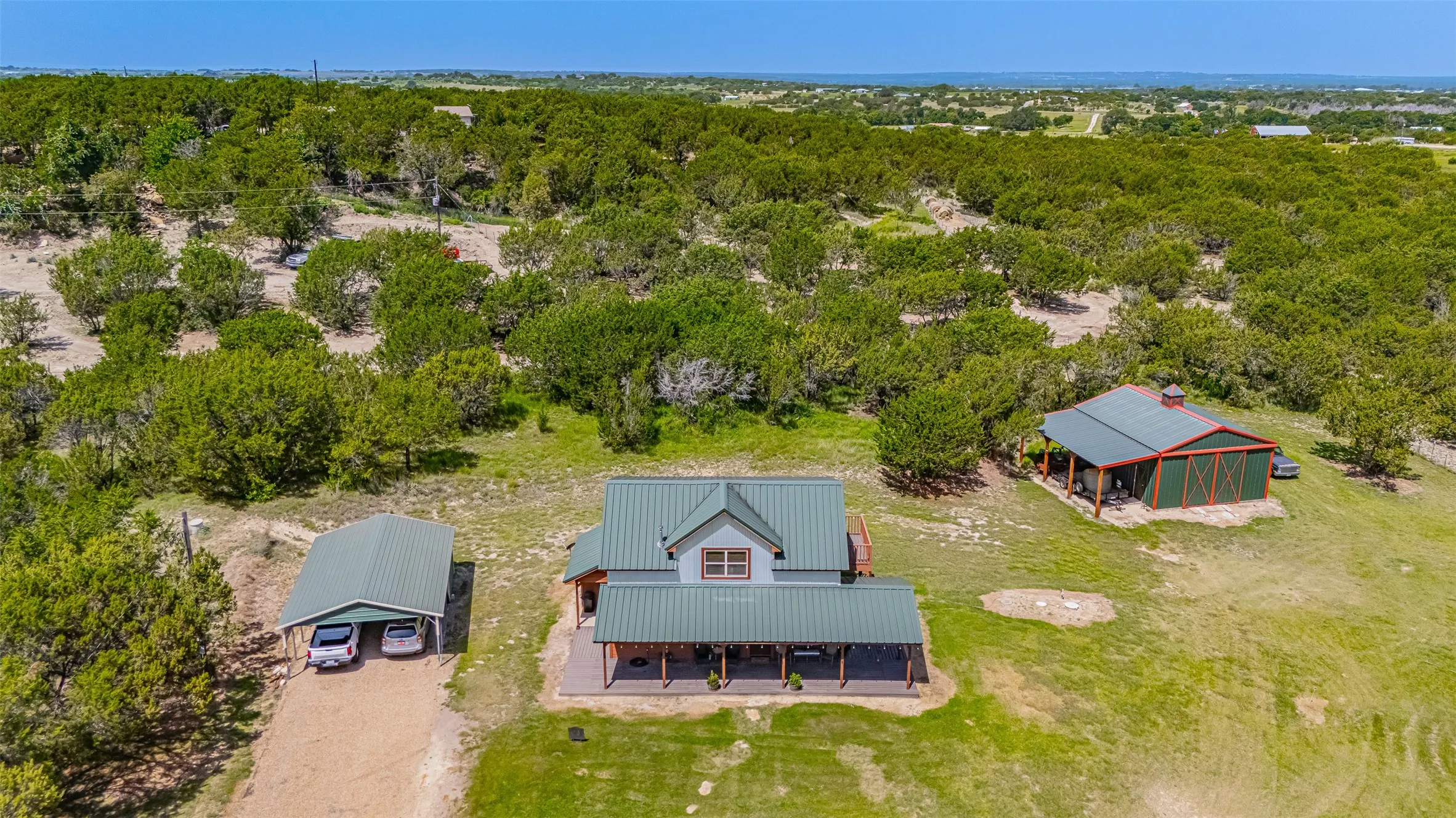 Single Family Residence For Sale in Hood County , 7744 Wd Court, Lipan, Texas 76462, 2 Bedroom, 3 Bathroom, Garage spaces, 1,584 Sqft, built in 2007, mls#21317353, Real Estate Agent in Lipan, Homes For Sale in Hood county, Homes For Sale in Lipan, Realtor in Lipan Texas, Real Estate Brokerage Independent Realty Texas, Luminita Cordes Realtor